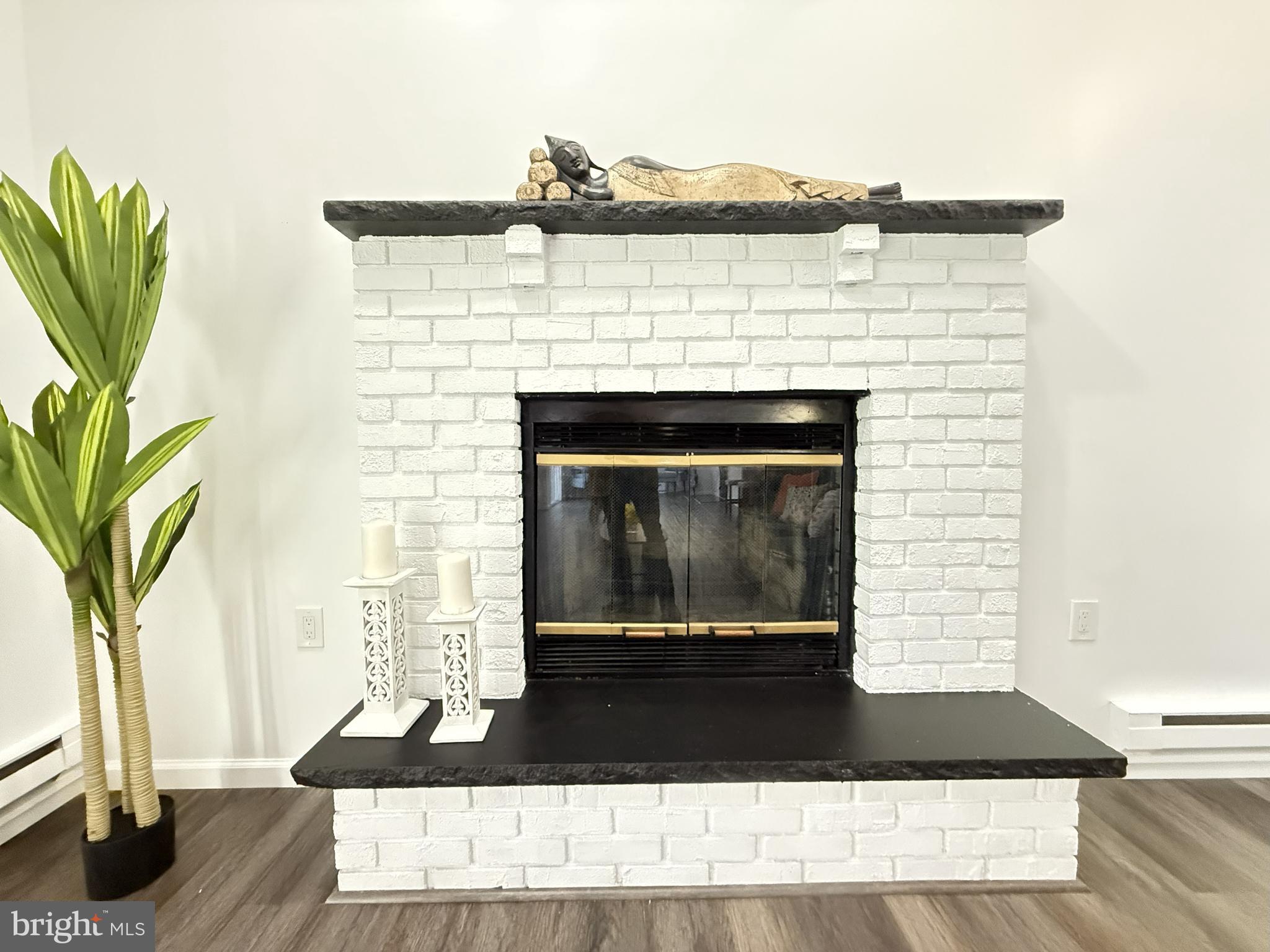 SAW CREEK ESTATES - Residential