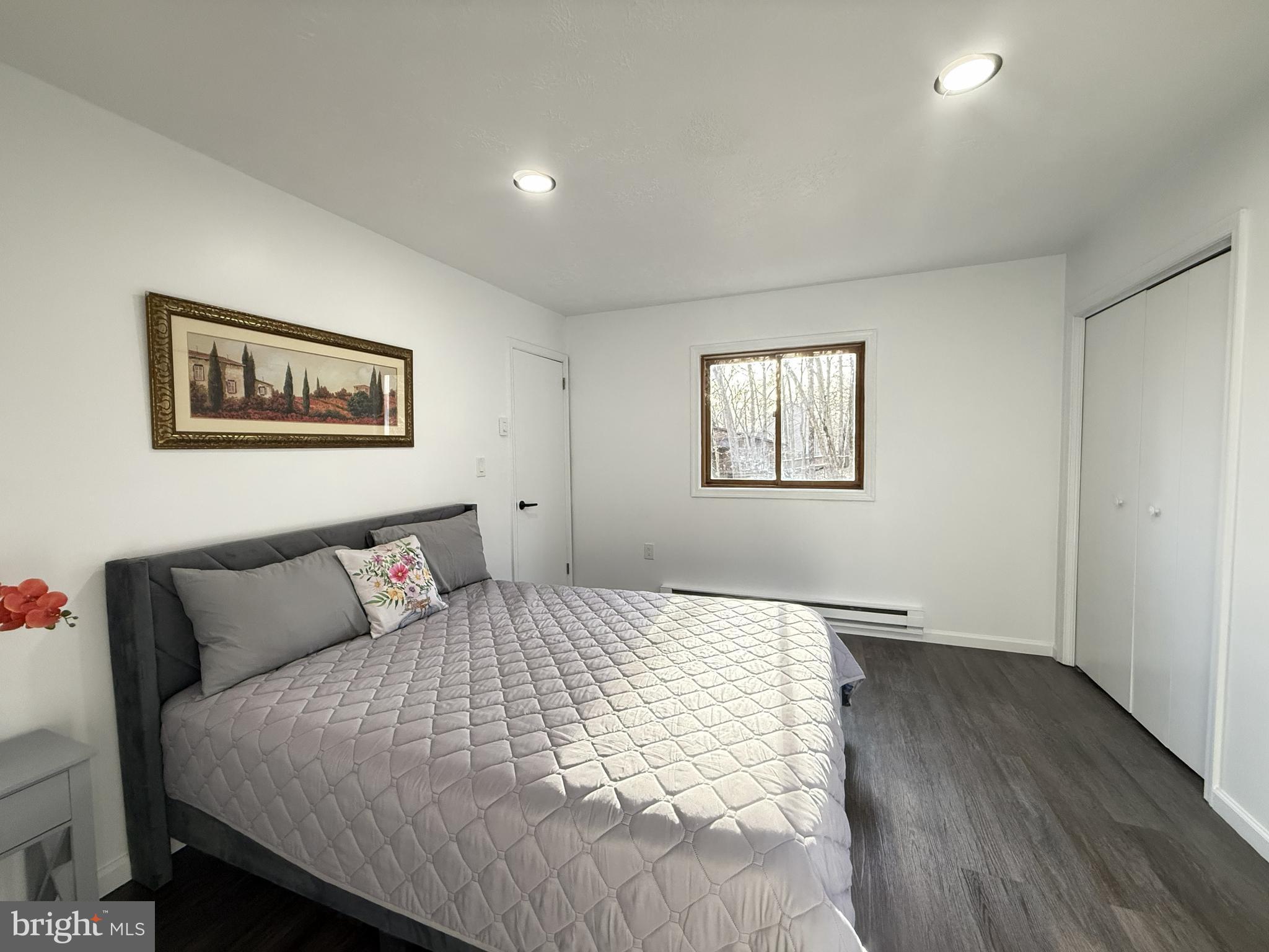 SAW CREEK ESTATES - Residential