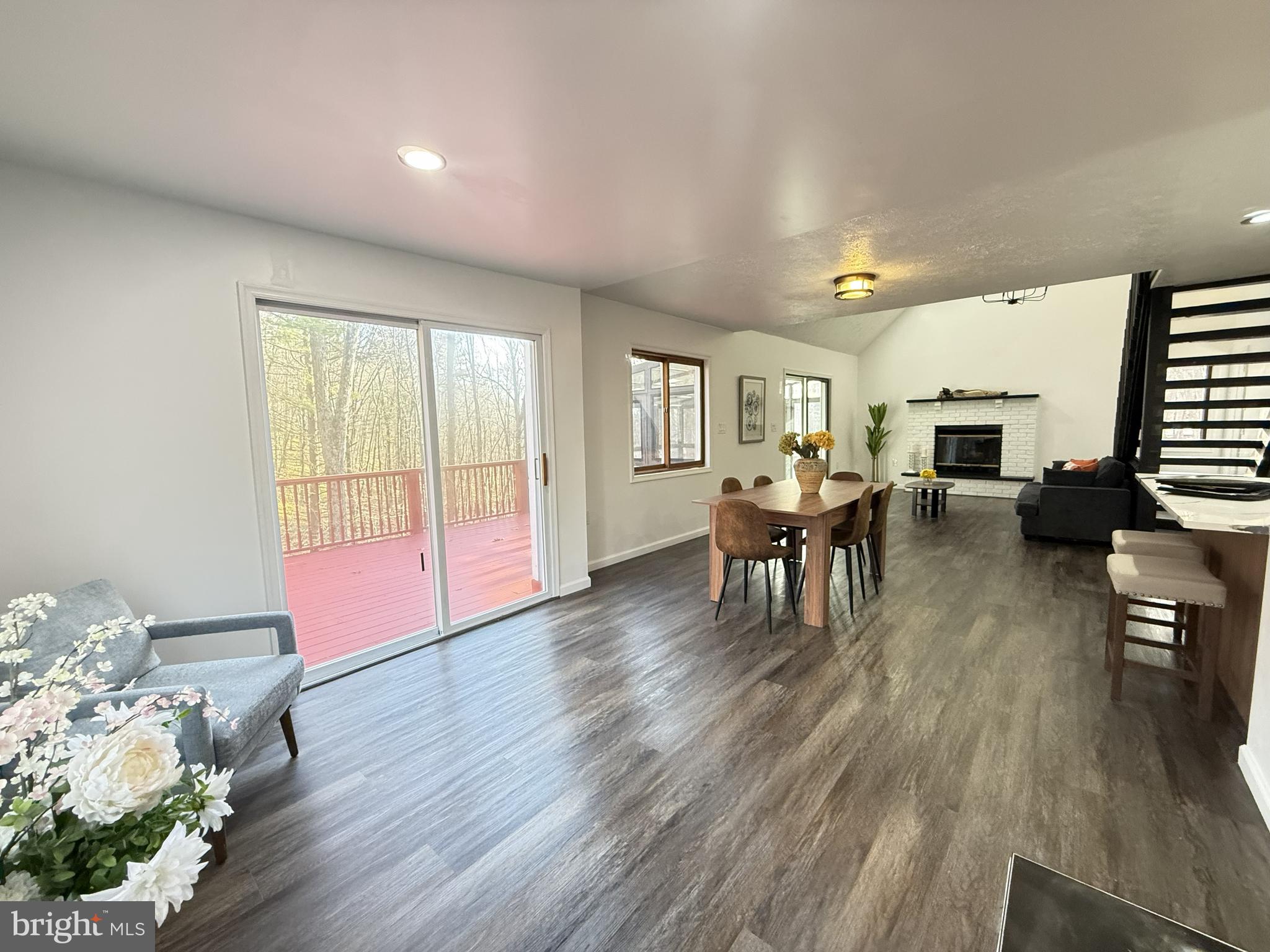 SAW CREEK ESTATES - Residential