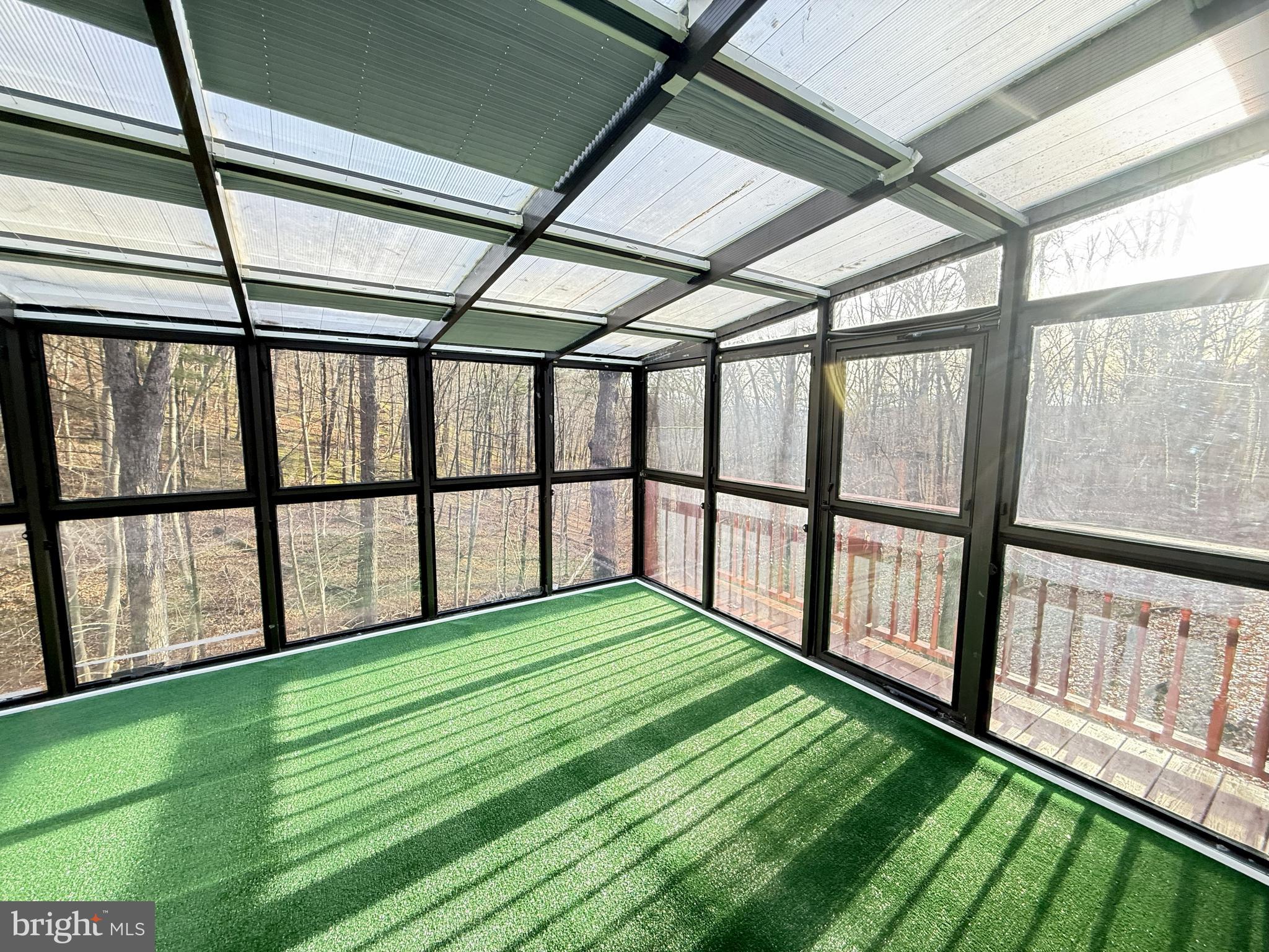 SAW CREEK ESTATES - Residential