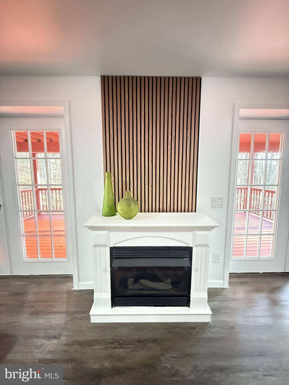 SAW CREEK ESTATES - Residential