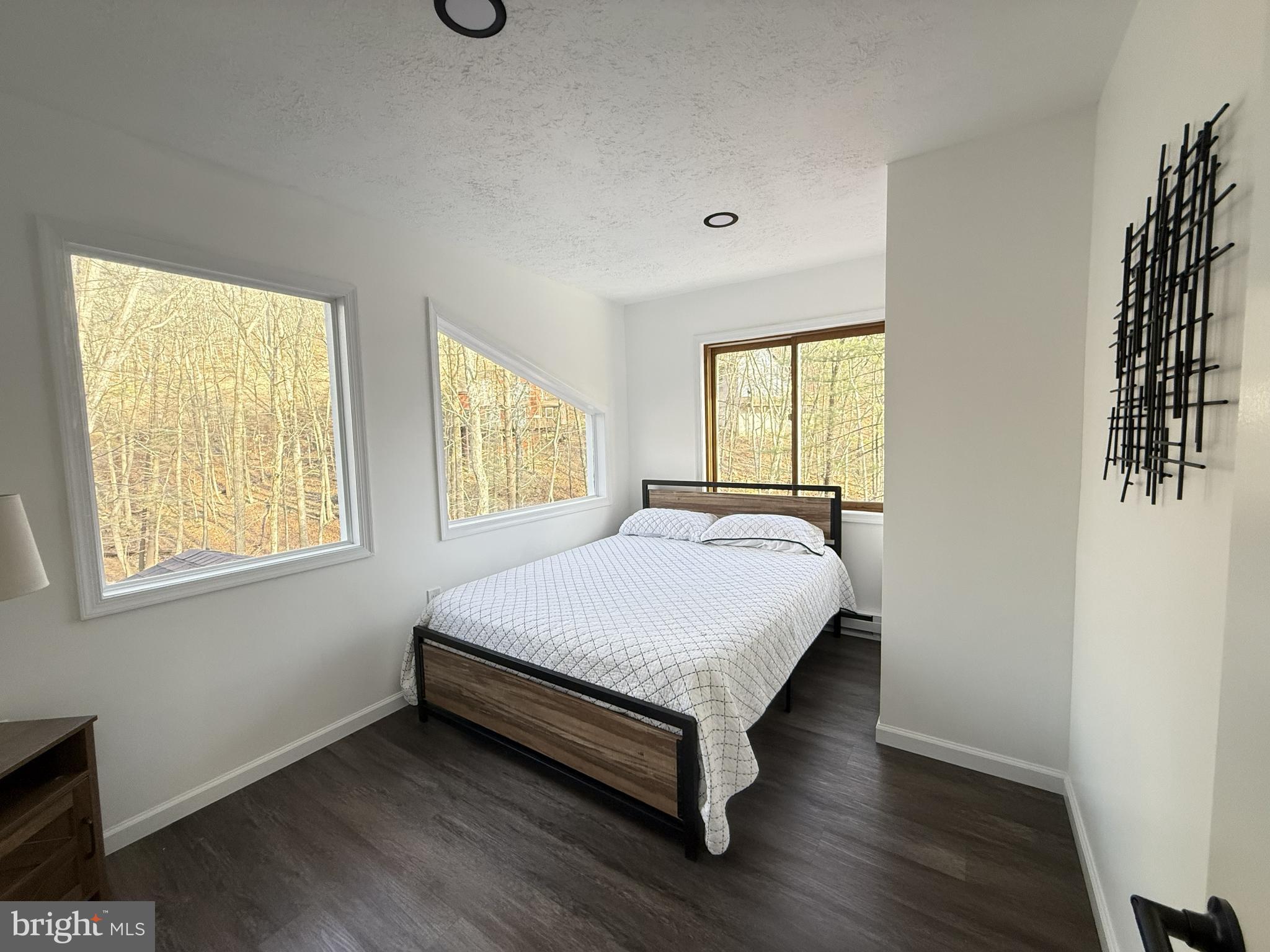 SAW CREEK ESTATES - Residential