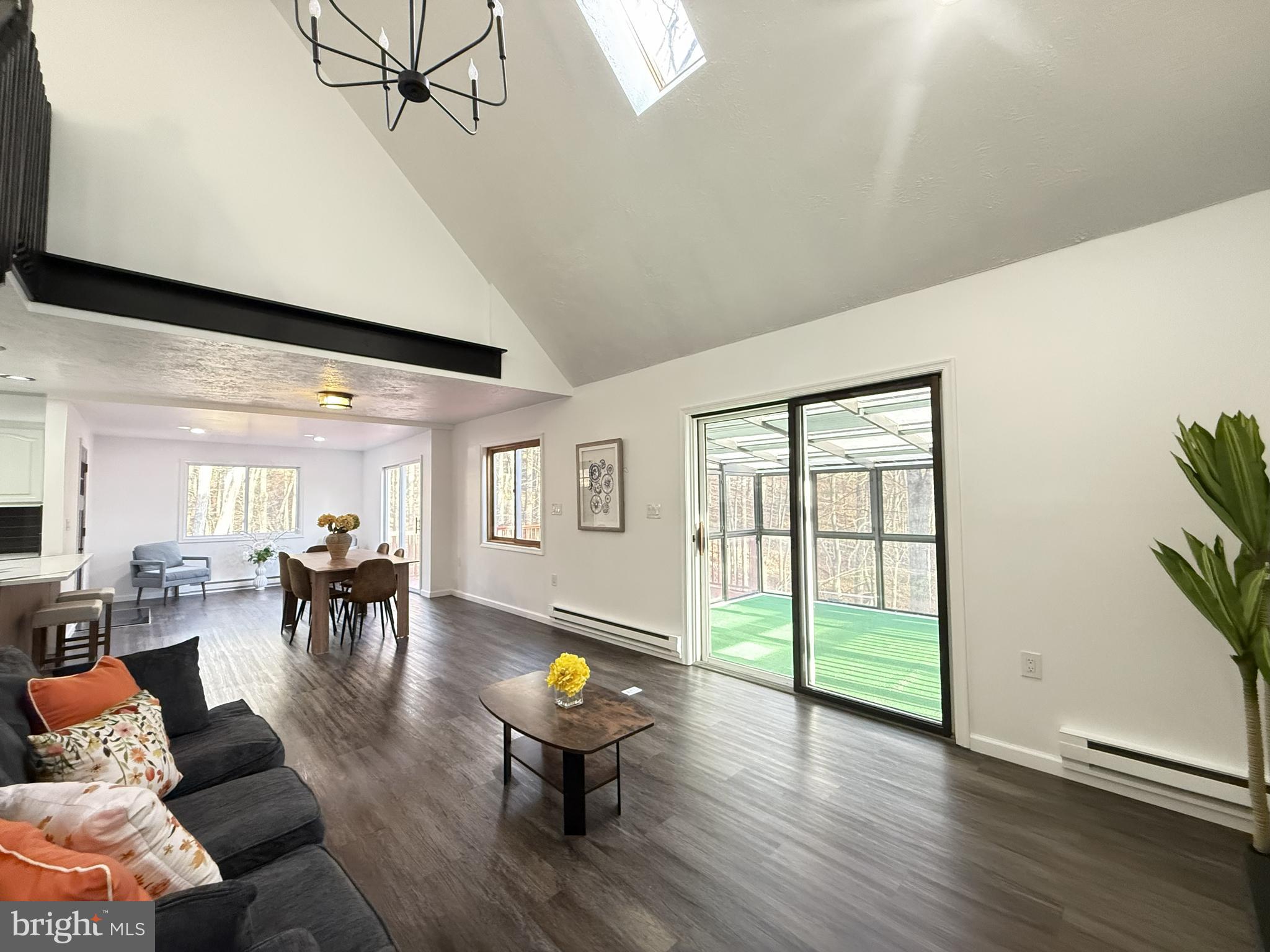 SAW CREEK ESTATES - Residential