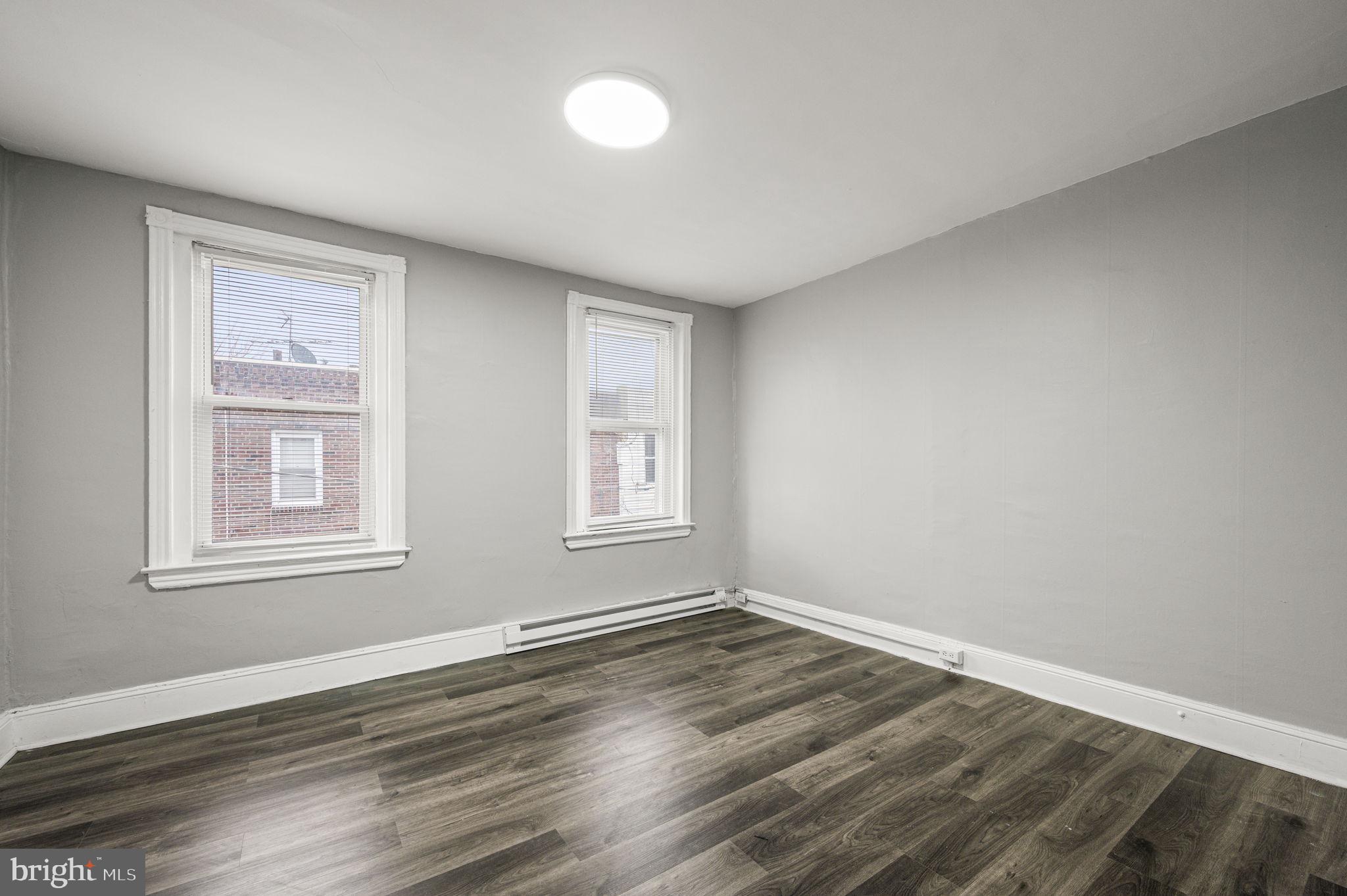 PORT RICHMOND - Residential