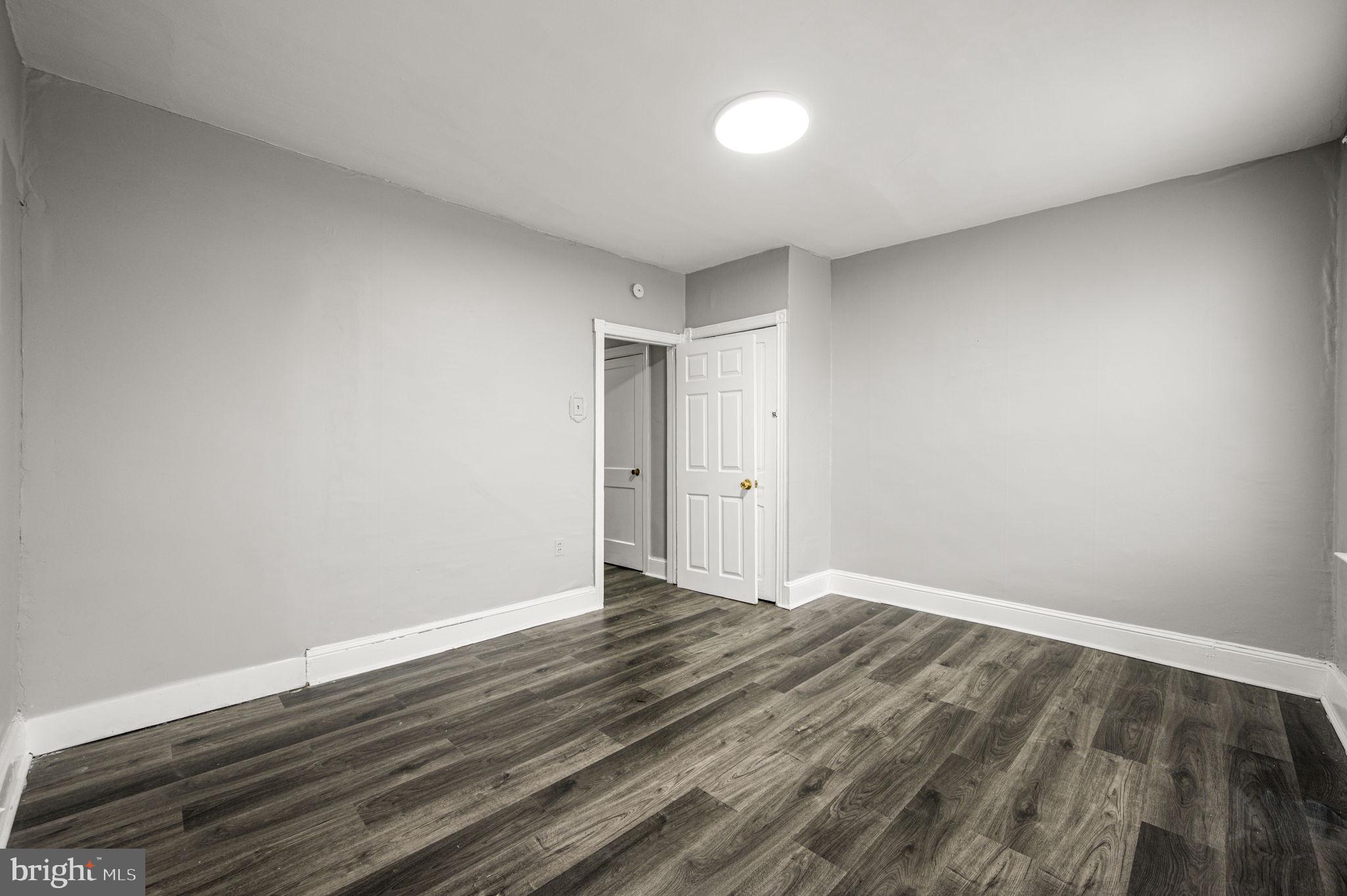 PORT RICHMOND - Residential