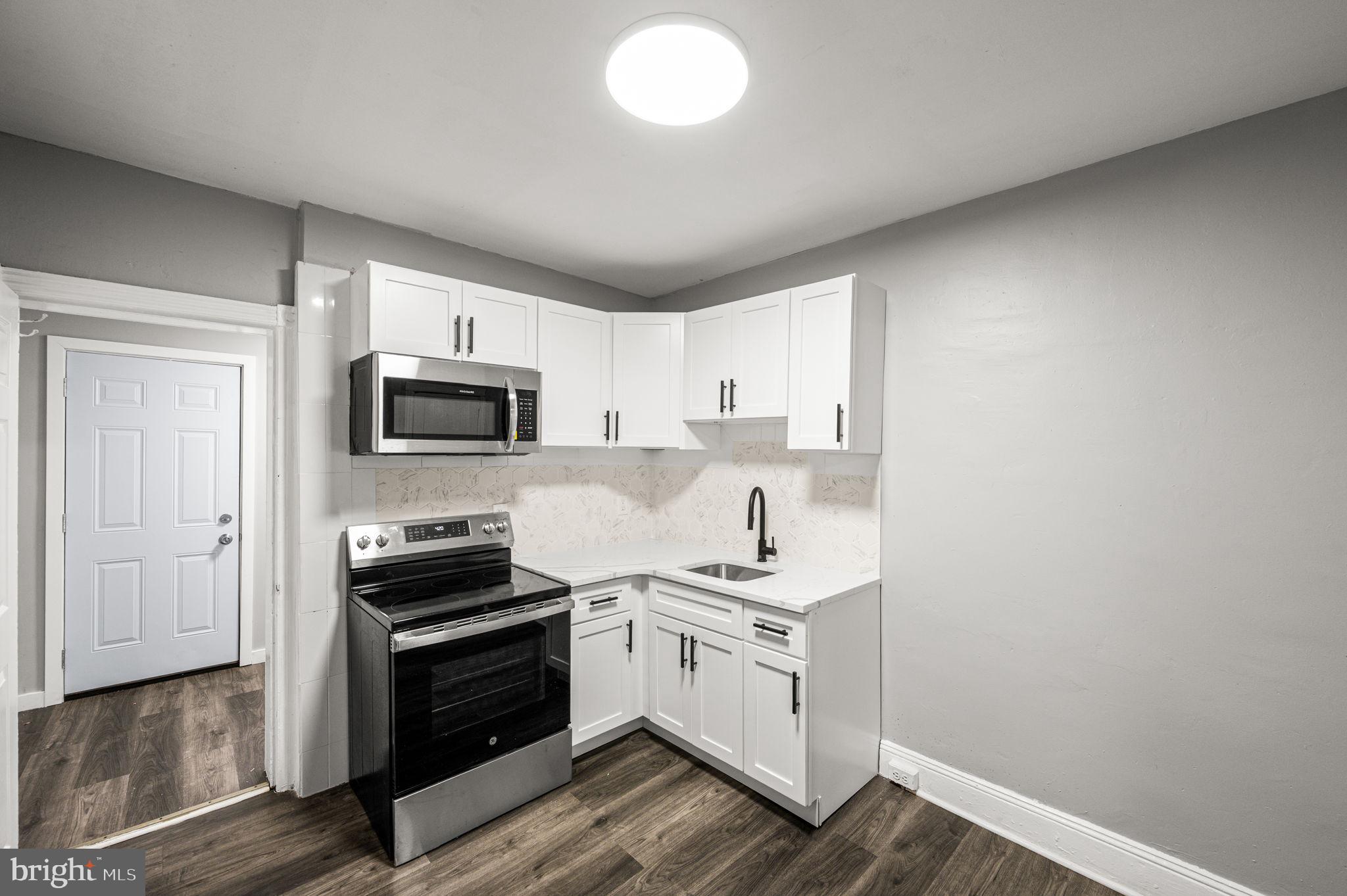 PORT RICHMOND - Residential