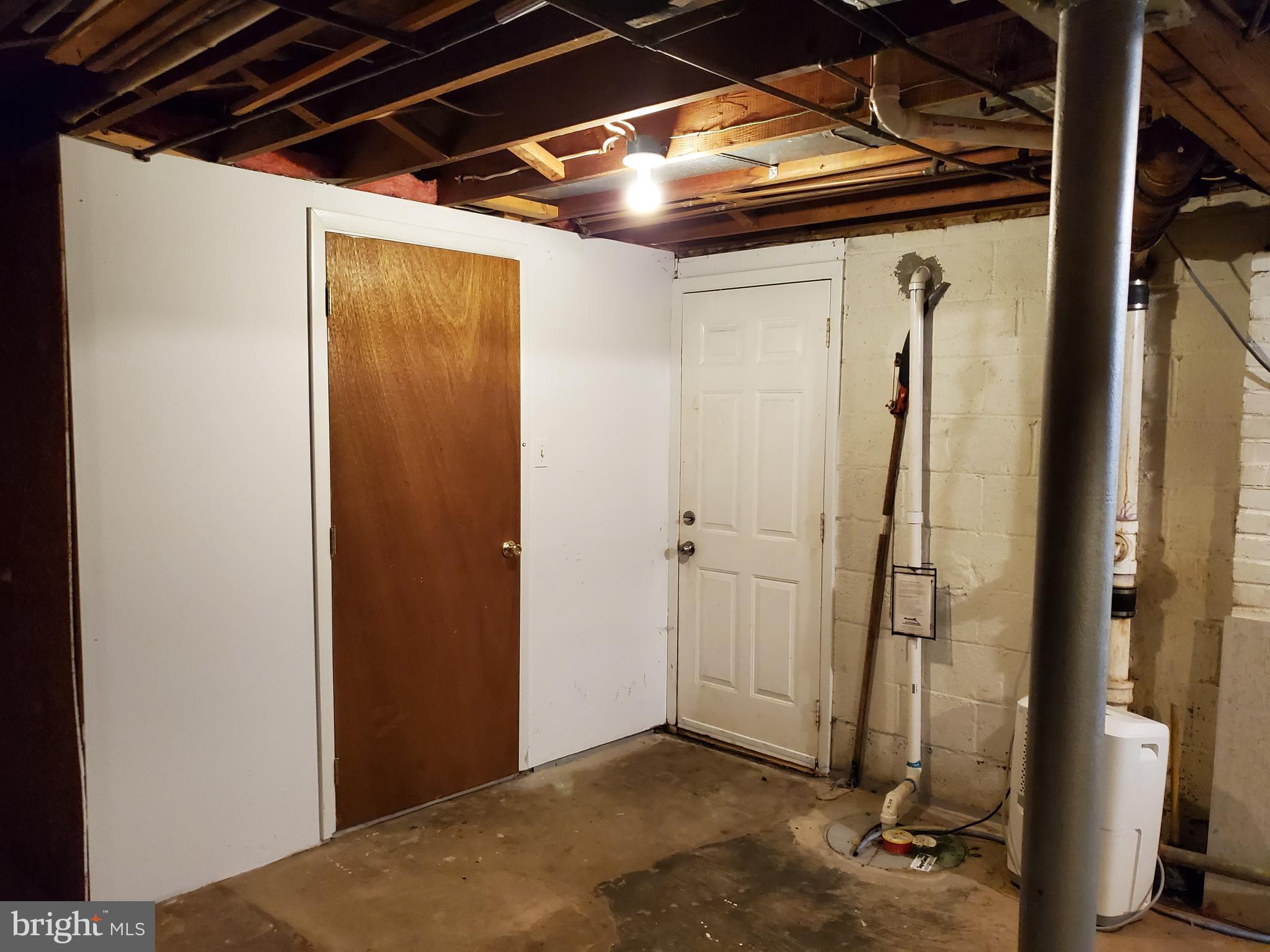 WILLIAMS WESTMORE - Residential Lease