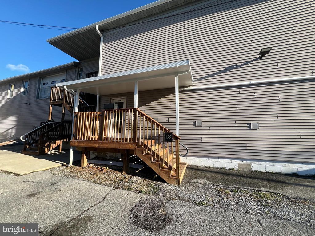 Photo of 18 S 11th Street, AKRON, PA 17501 (MLS # PALA2086402)