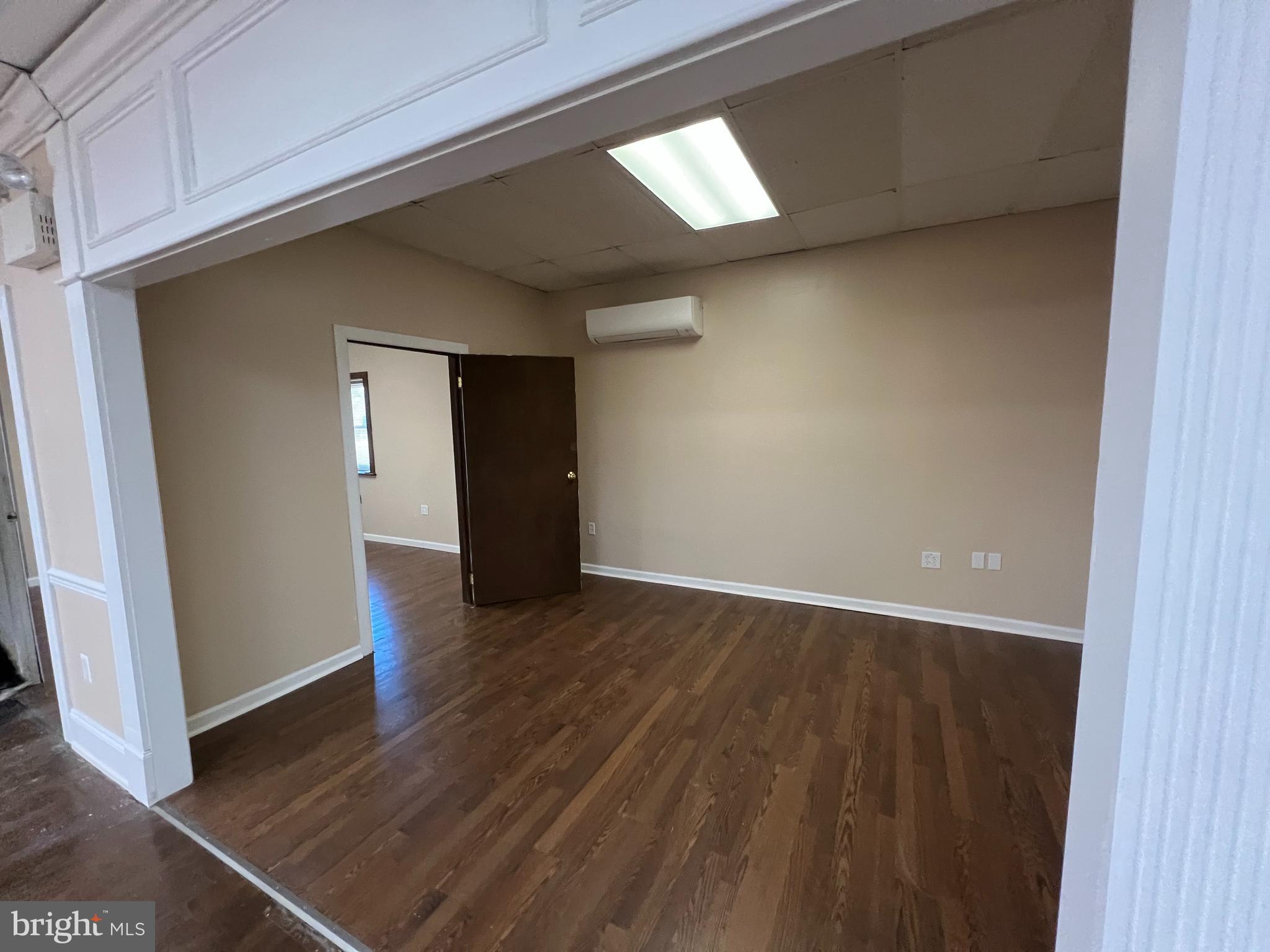 18 S 11TH STREET