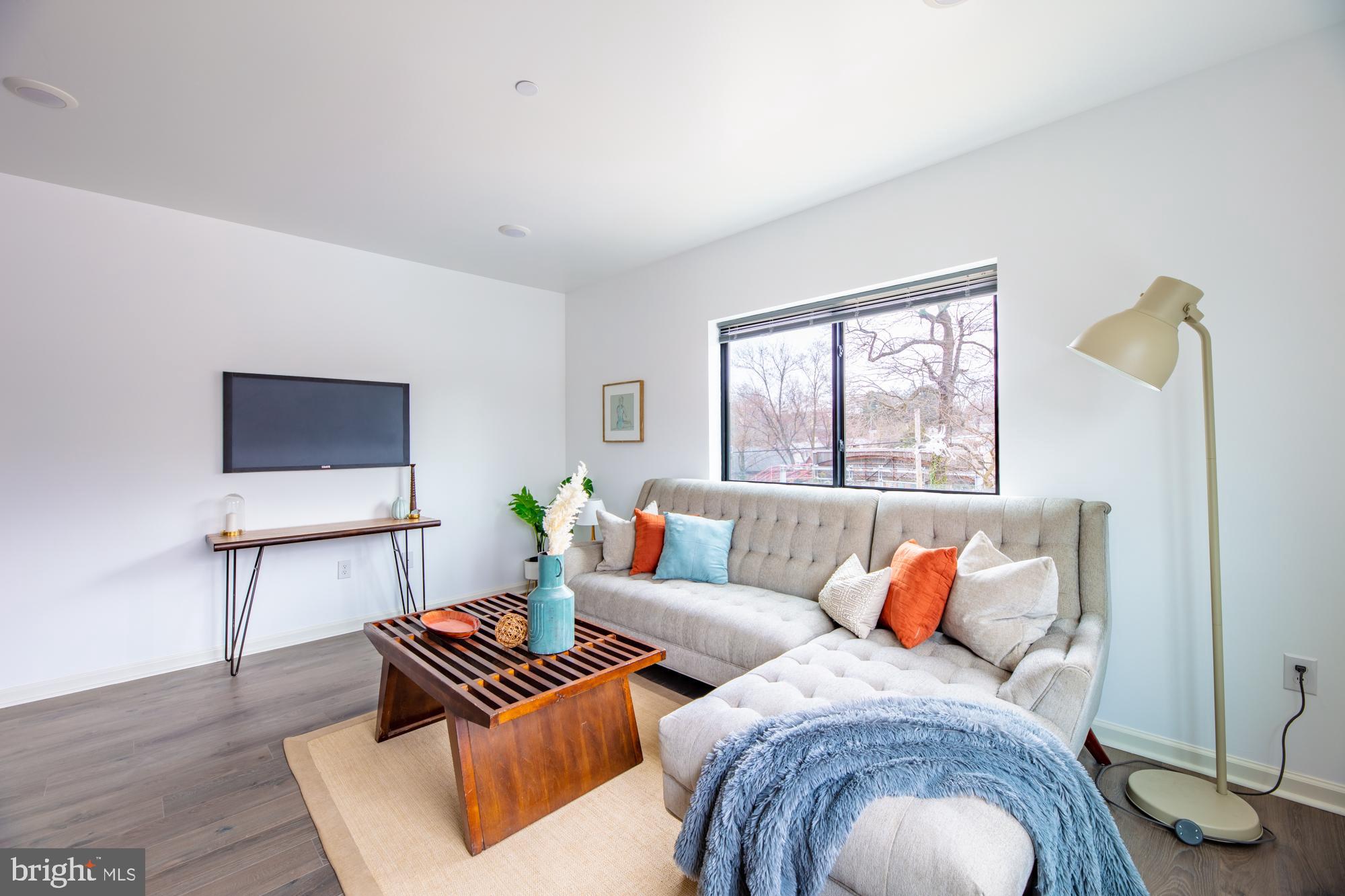 GERMANTOWN - Residential Lease