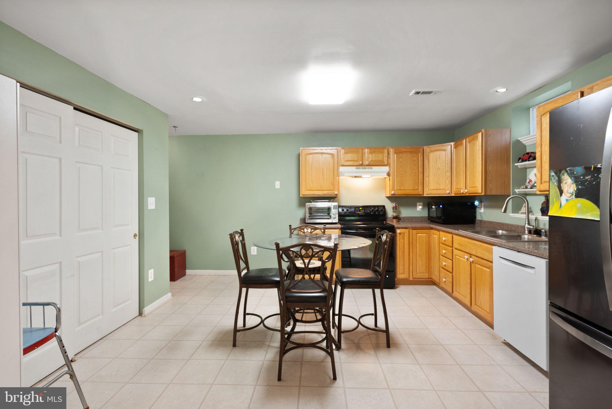 SHEFFIELD MANOR - Residential