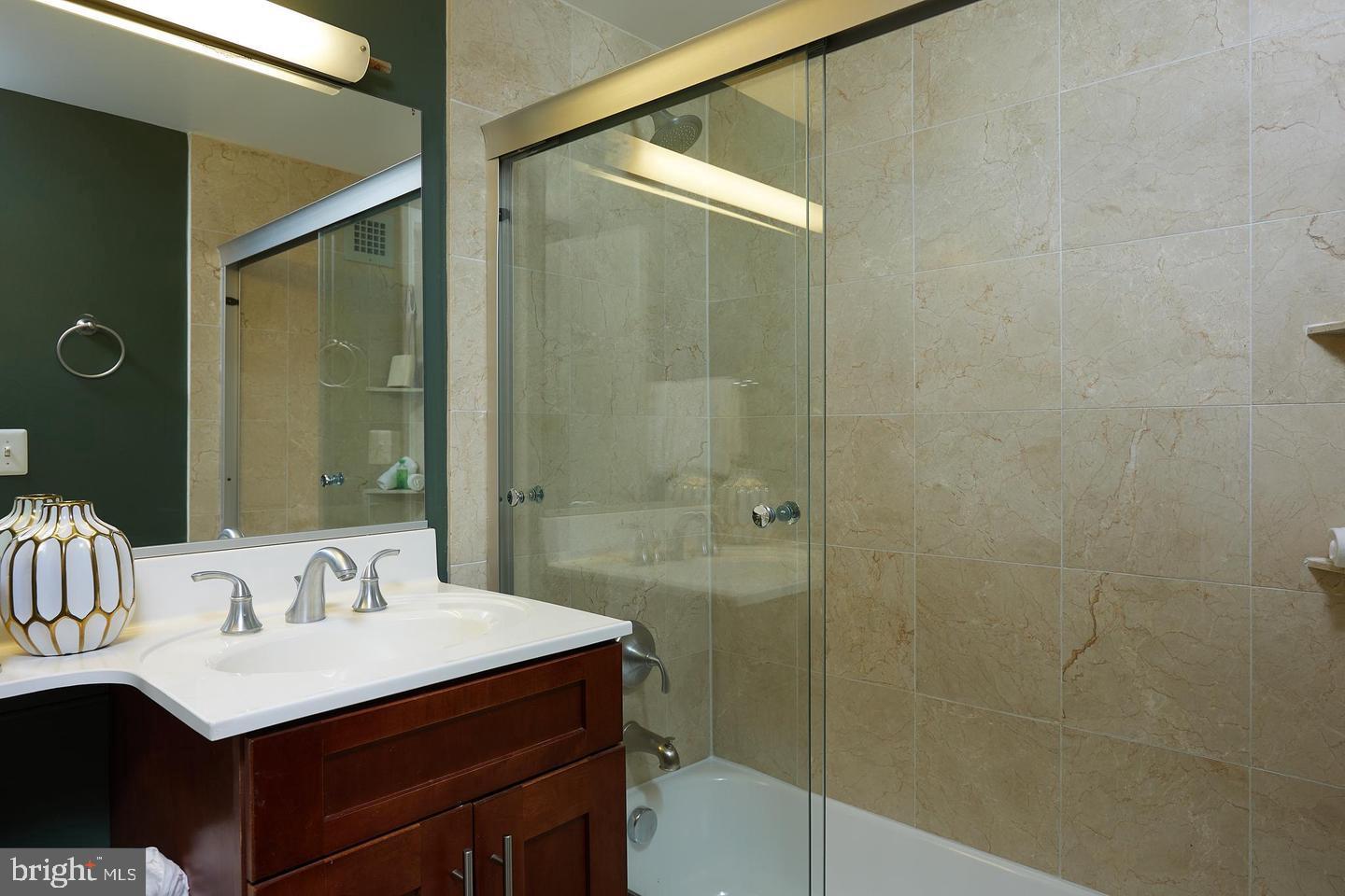 TAKOMA PARK - Residential Lease