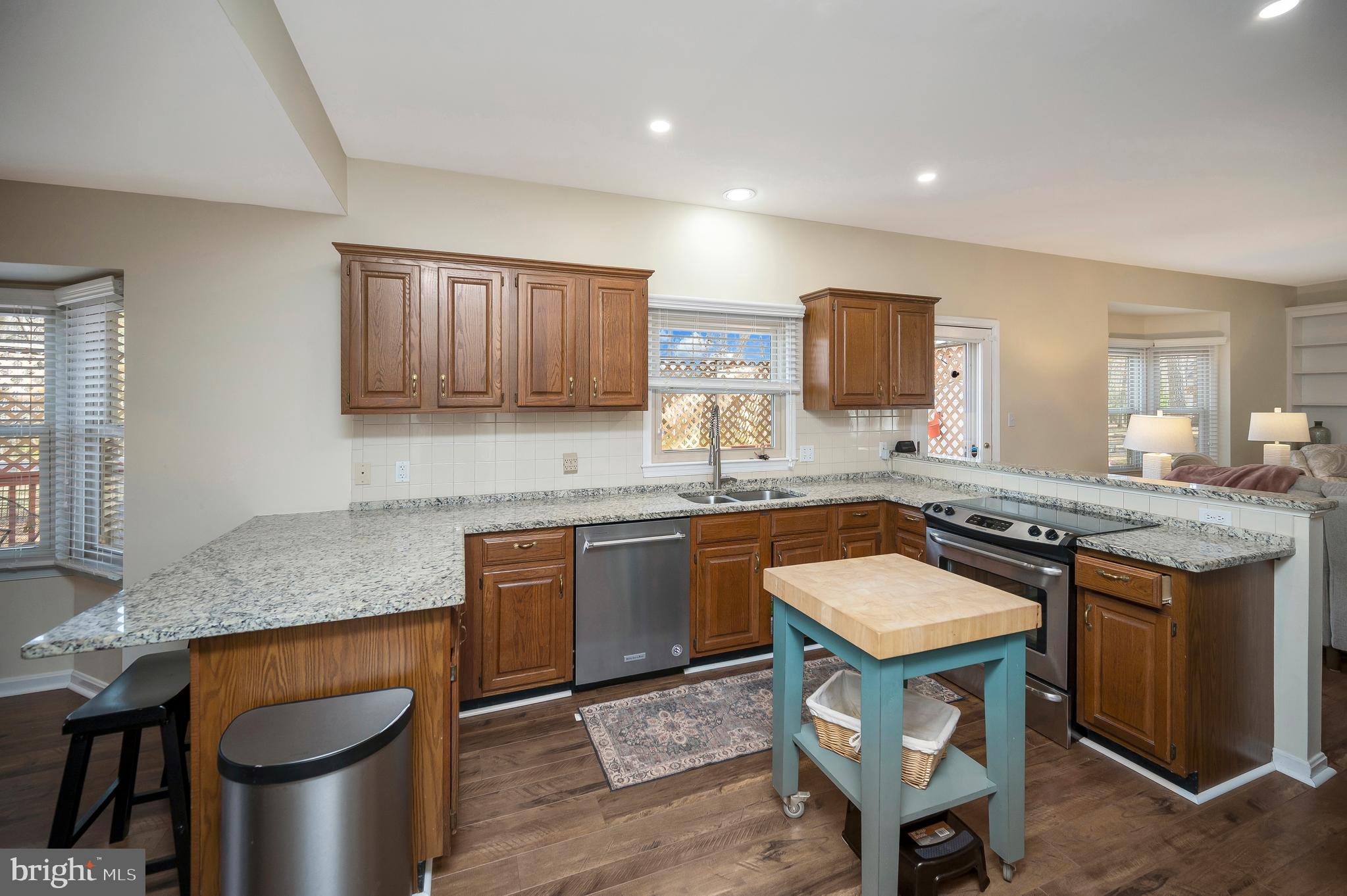 LAKE OF THE WOODS - Residential