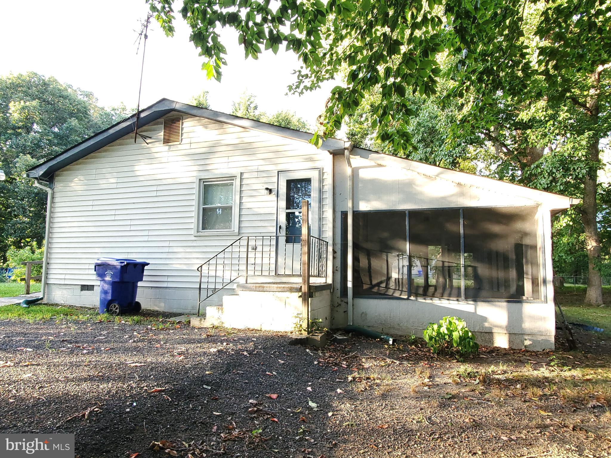 CLIFFTON ON THE POTOMAC - Residential