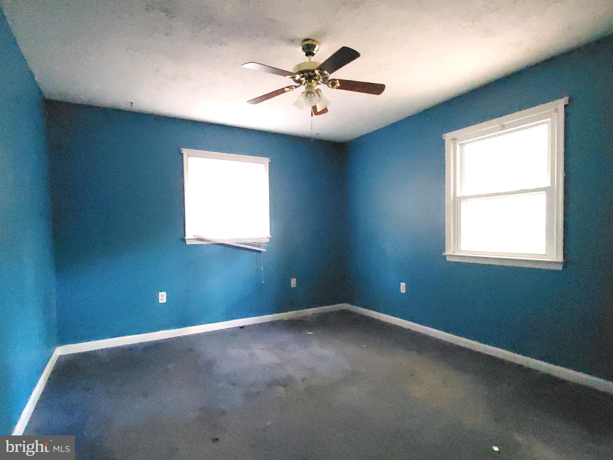 CLIFFTON ON THE POTOMAC - Residential