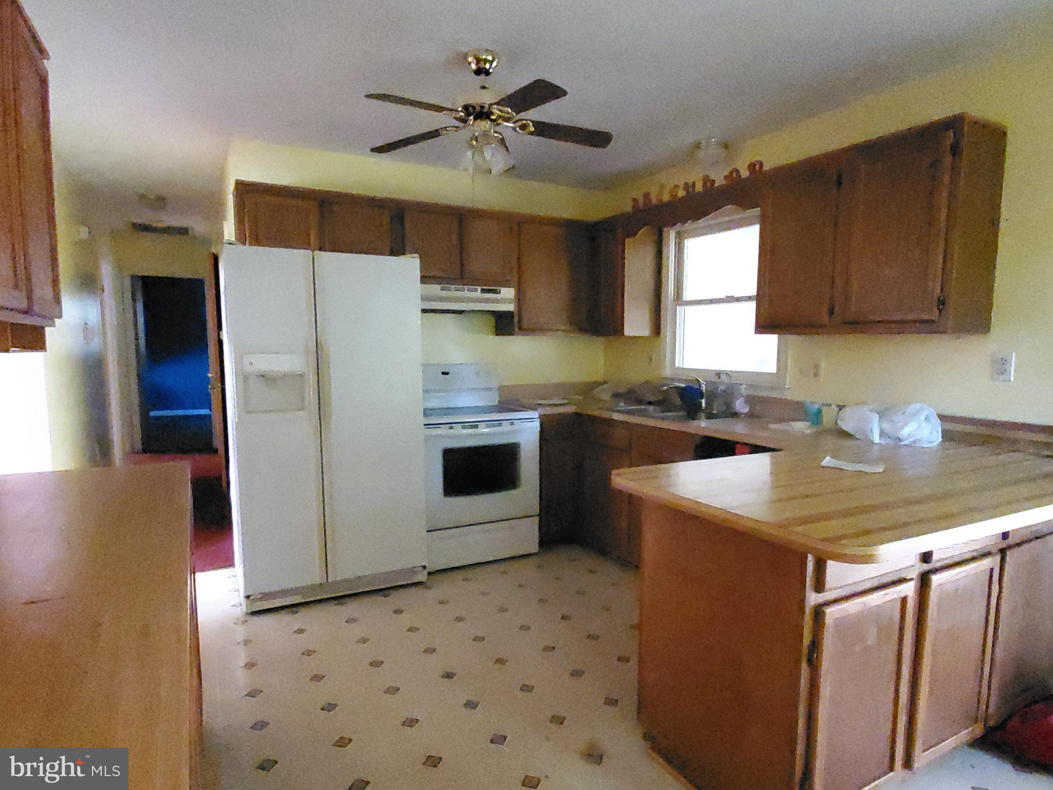 CLIFFTON ON THE POTOMAC - Residential