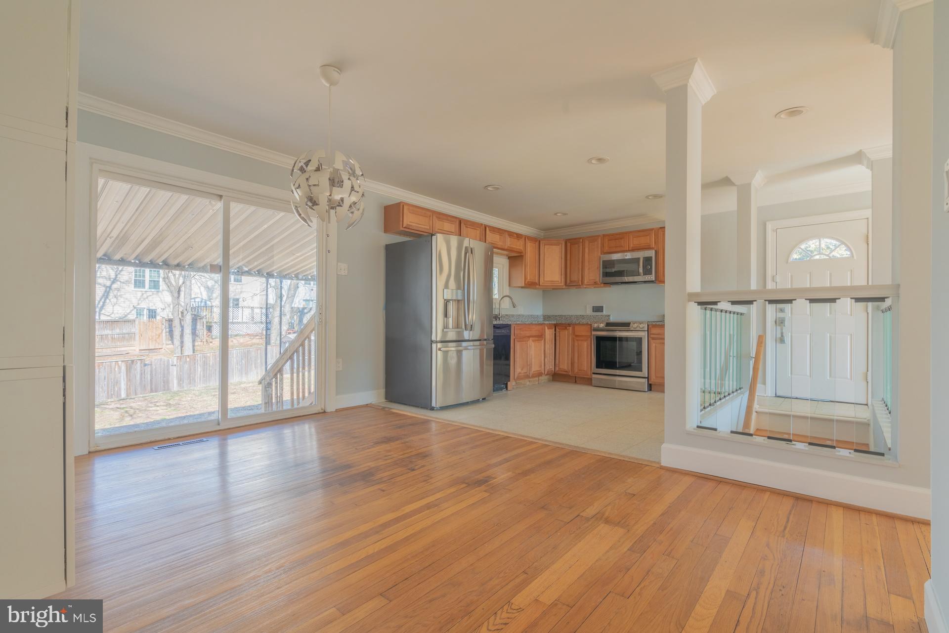 3338 OLD LINE AVENUE