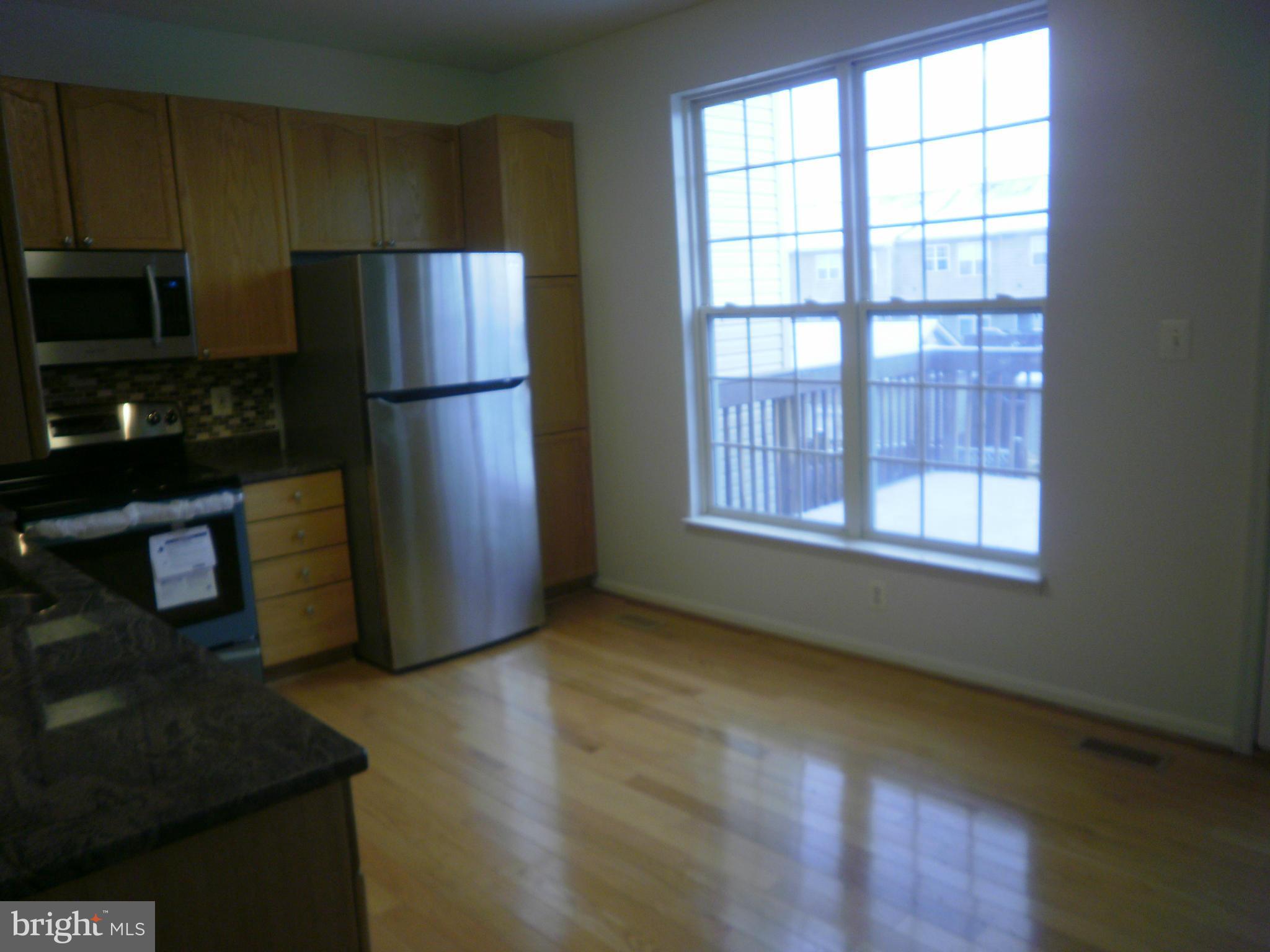 NORTH CROSSING - Residential Lease