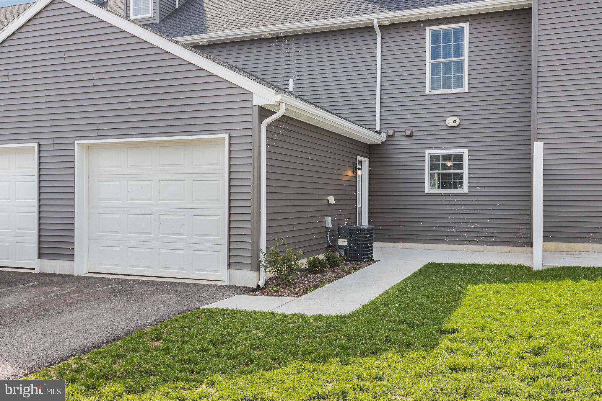 CARLISLE - Residential Lease