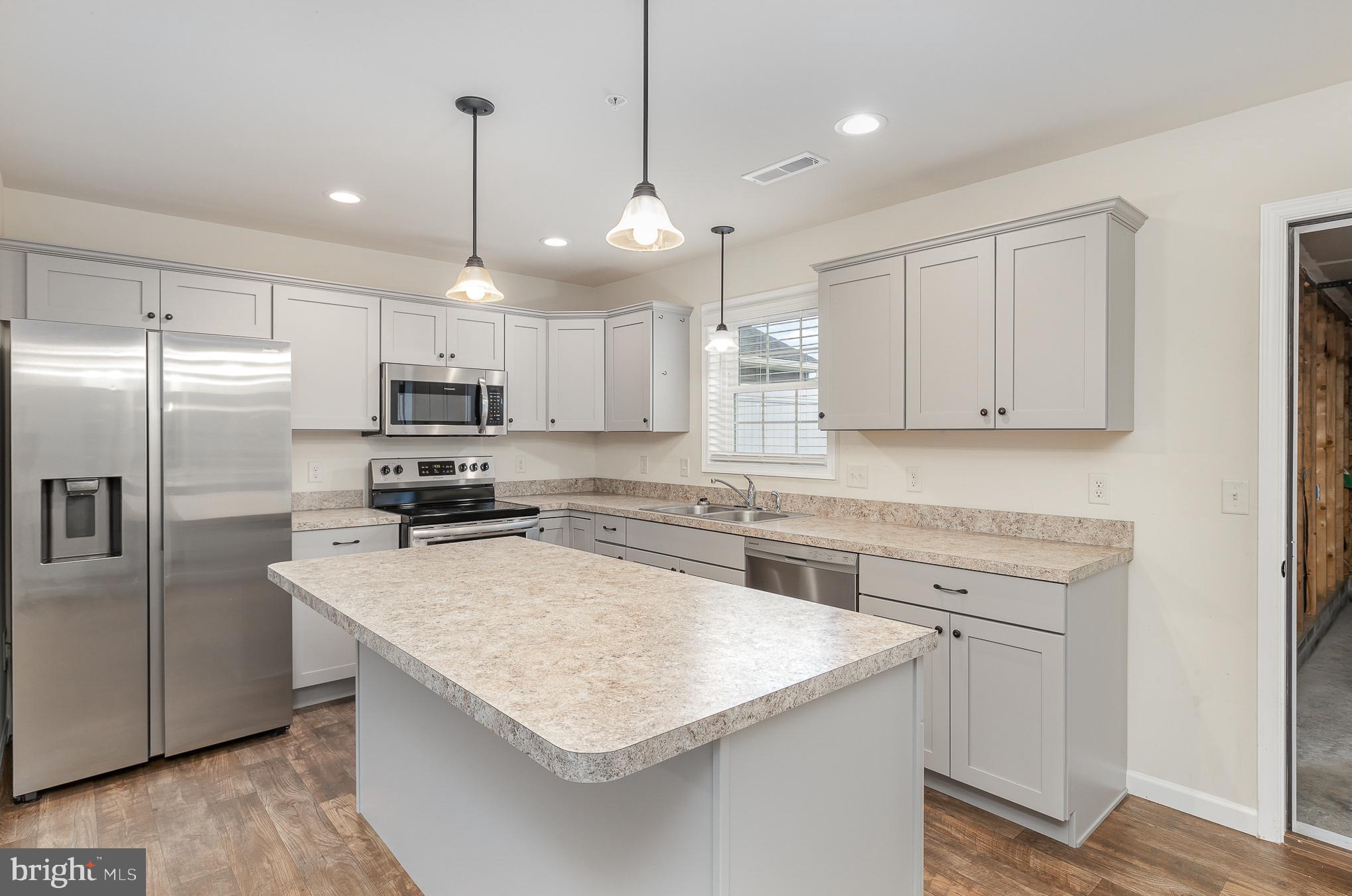 CARLISLE - Residential Lease