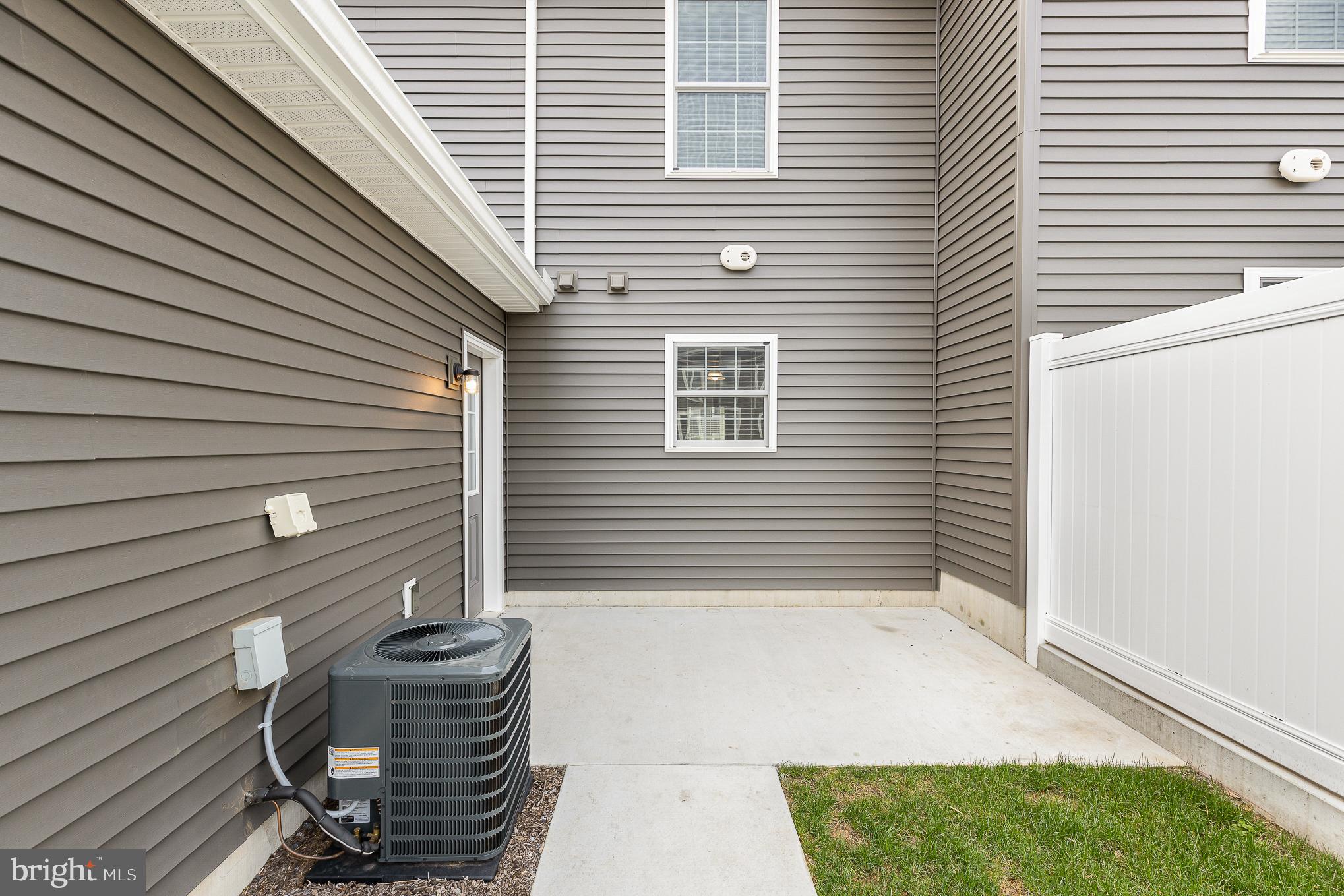 CARLISLE - Residential Lease