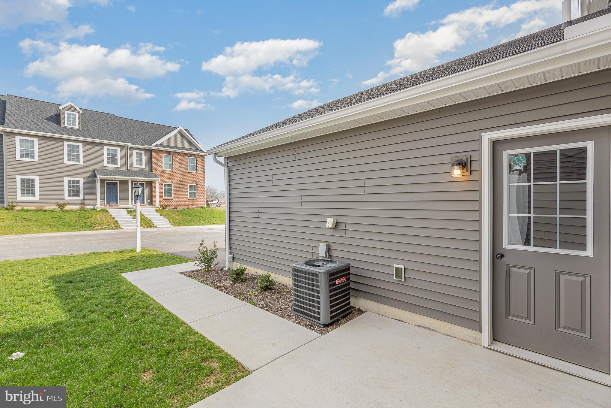 CARLISLE - Residential Lease