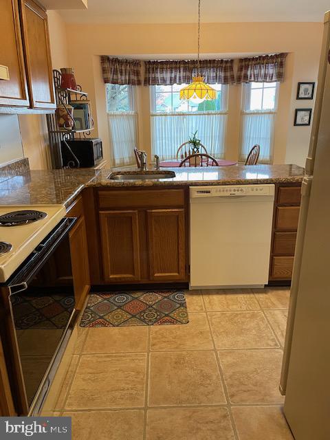 100 ACRE WOODS - Residential
