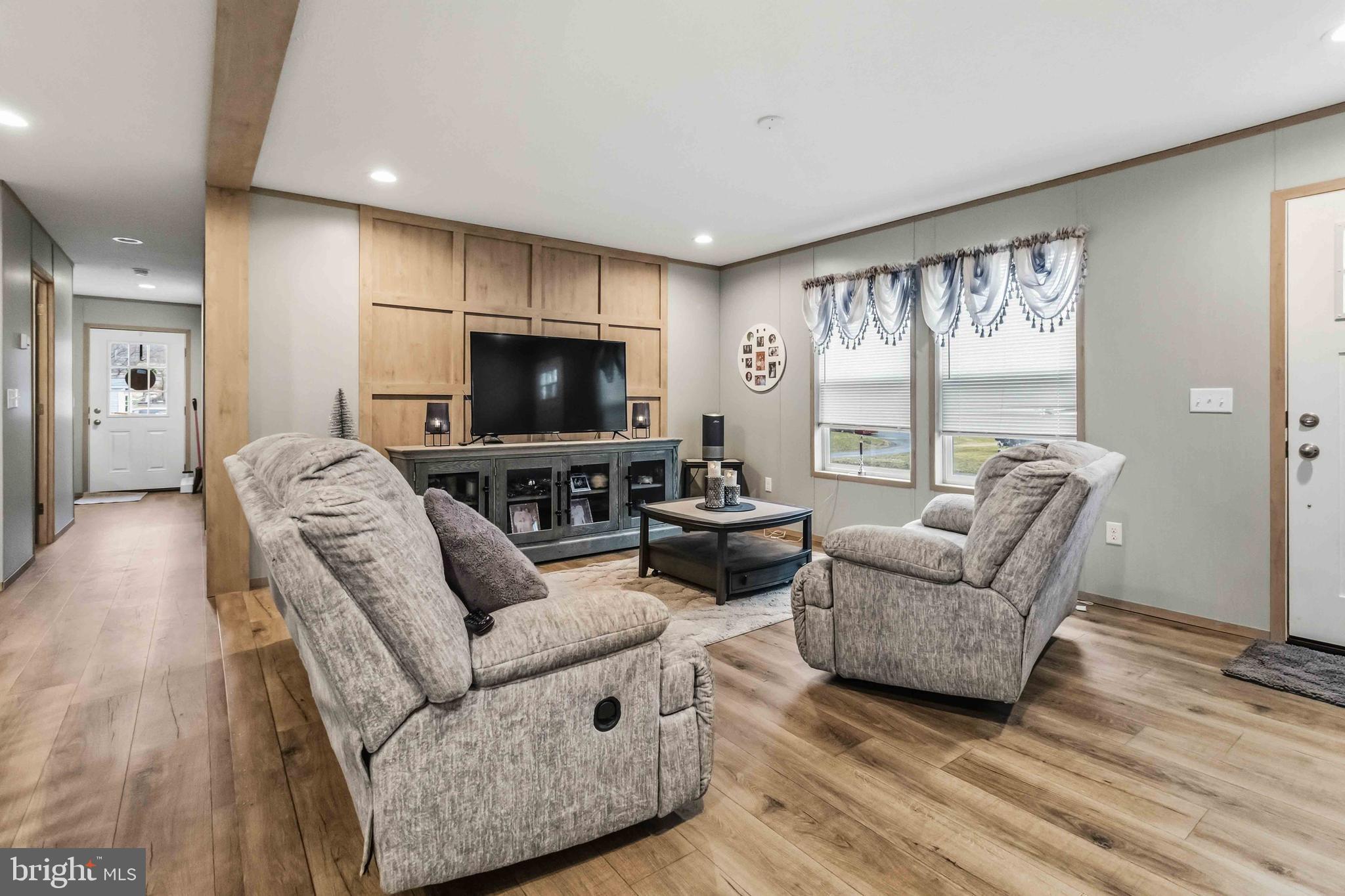 BAINBRIDGE - Residential