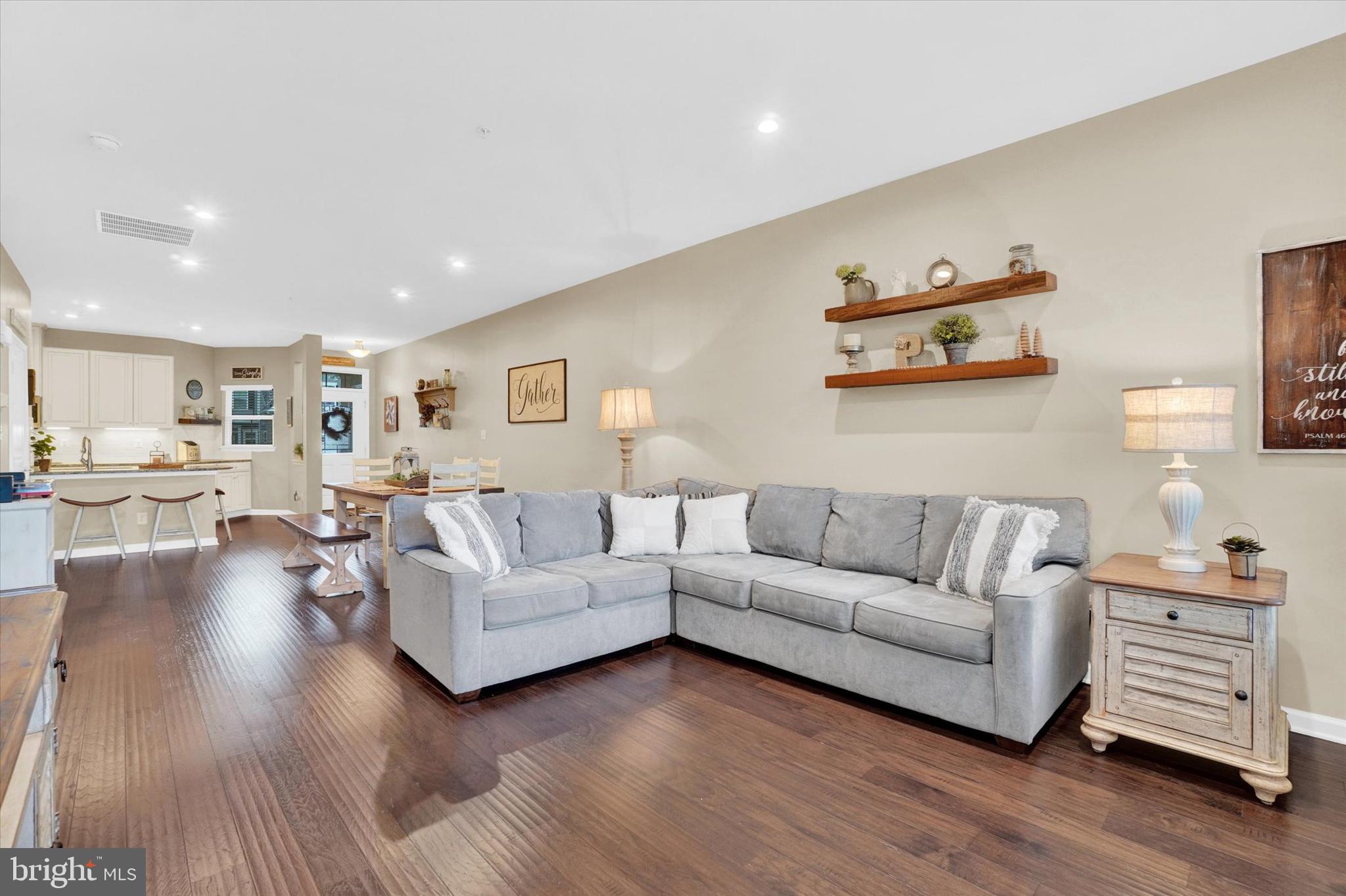 REGENTS' GLEN/GREENLEIGH - Residential