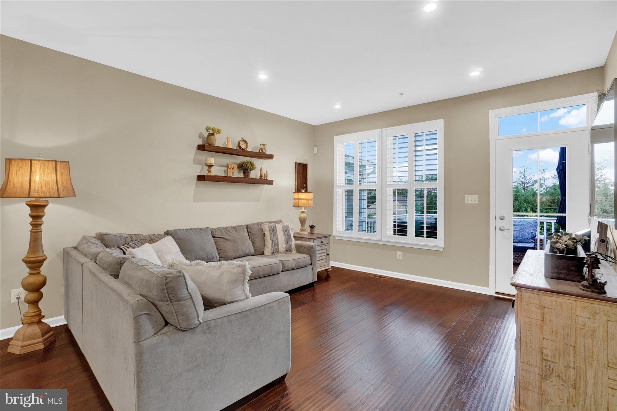 REGENTS' GLEN/GREENLEIGH - Residential