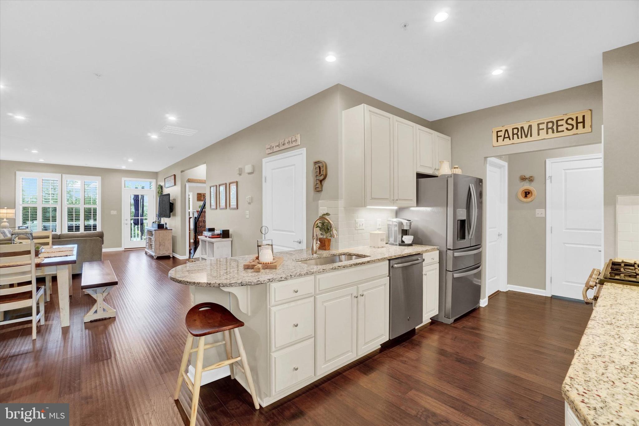 REGENTS' GLEN/GREENLEIGH - Residential