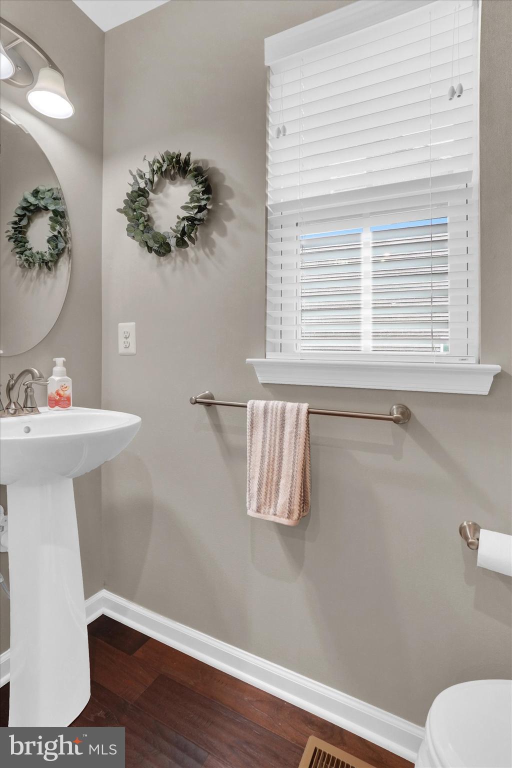 REGENTS' GLEN/GREENLEIGH - Residential