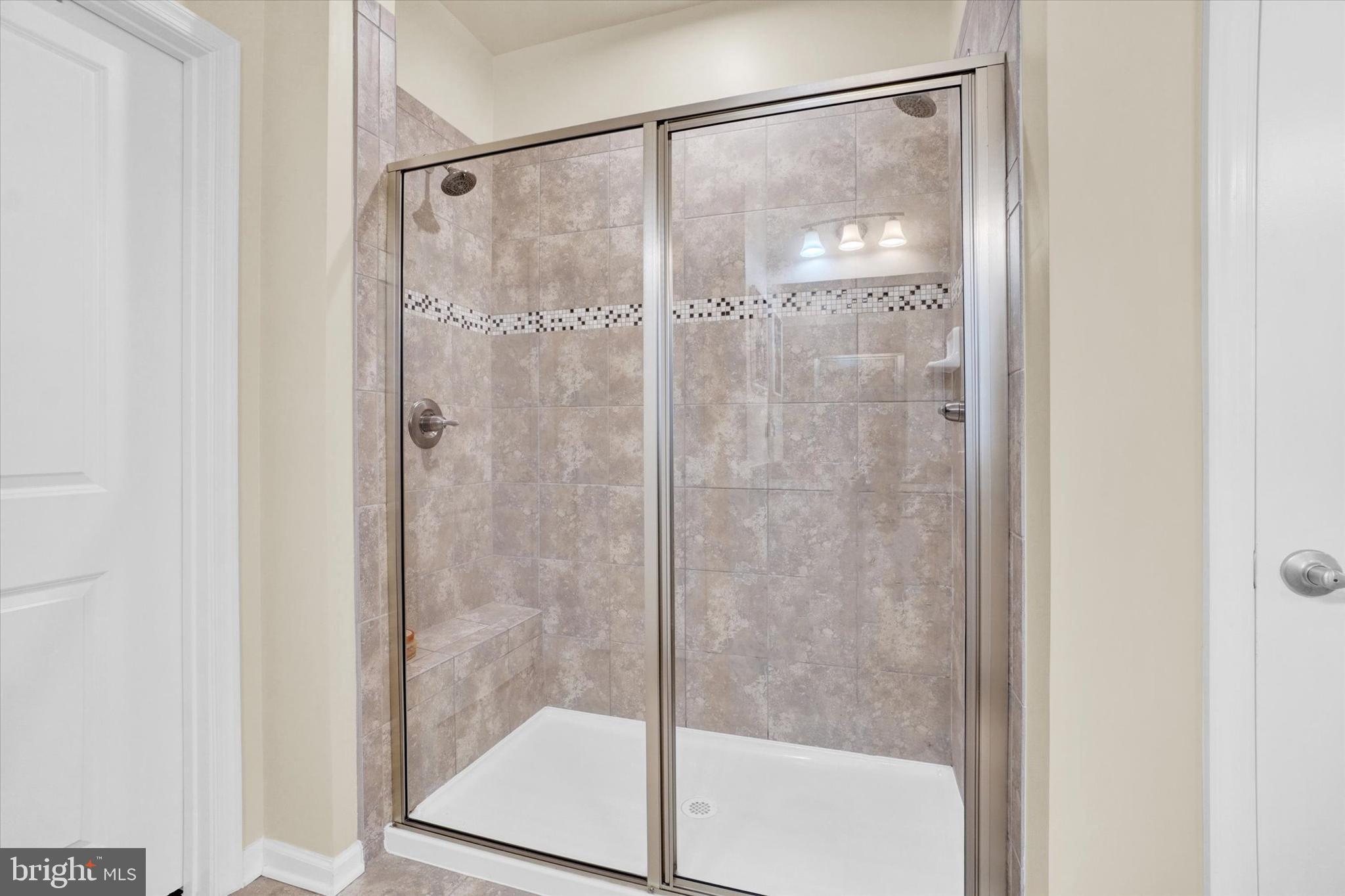 REGENTS' GLEN/GREENLEIGH - Residential