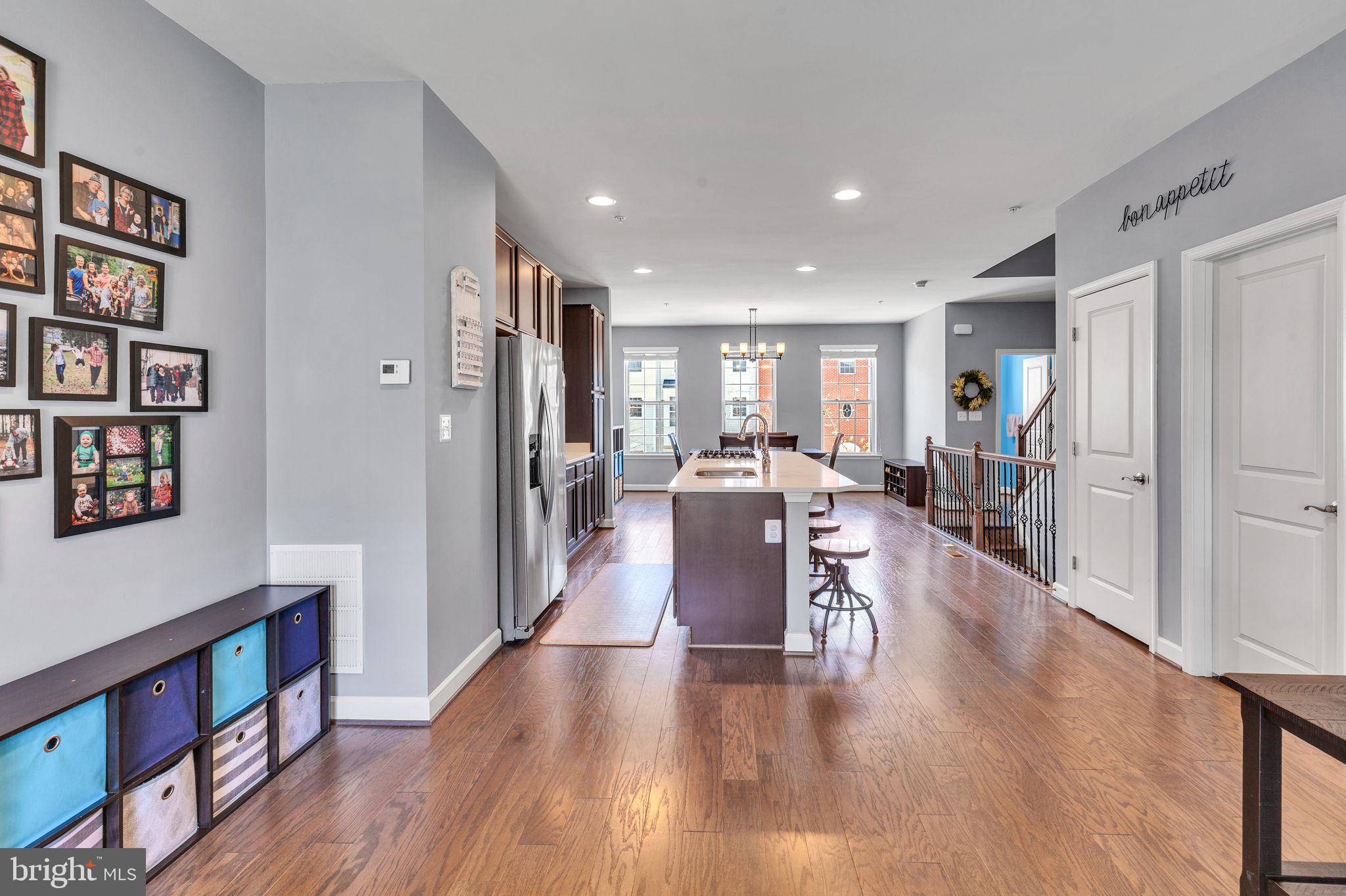 CREEKSTONE VILLAGE - Residential