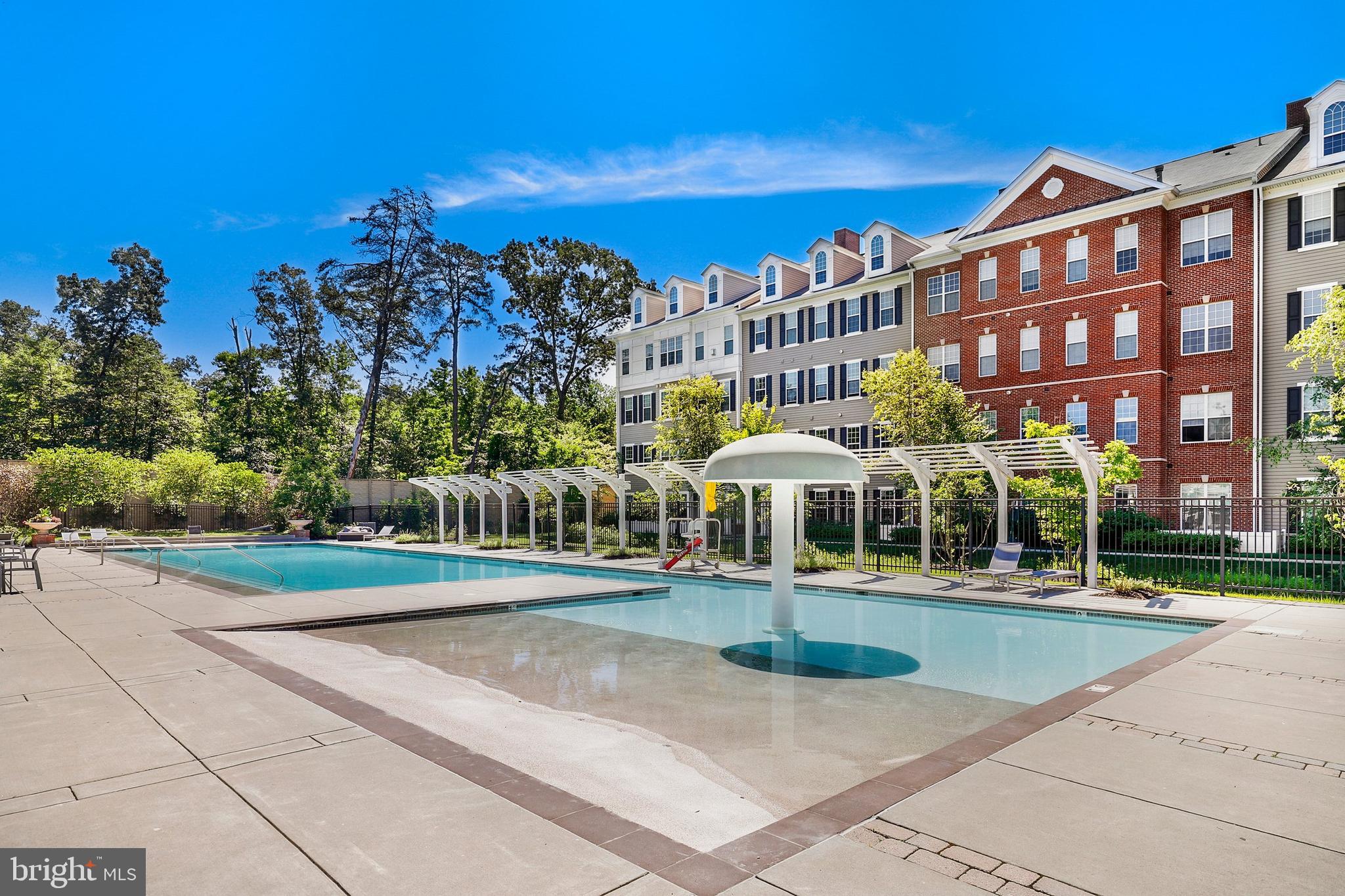 CREEKSTONE VILLAGE - Residential