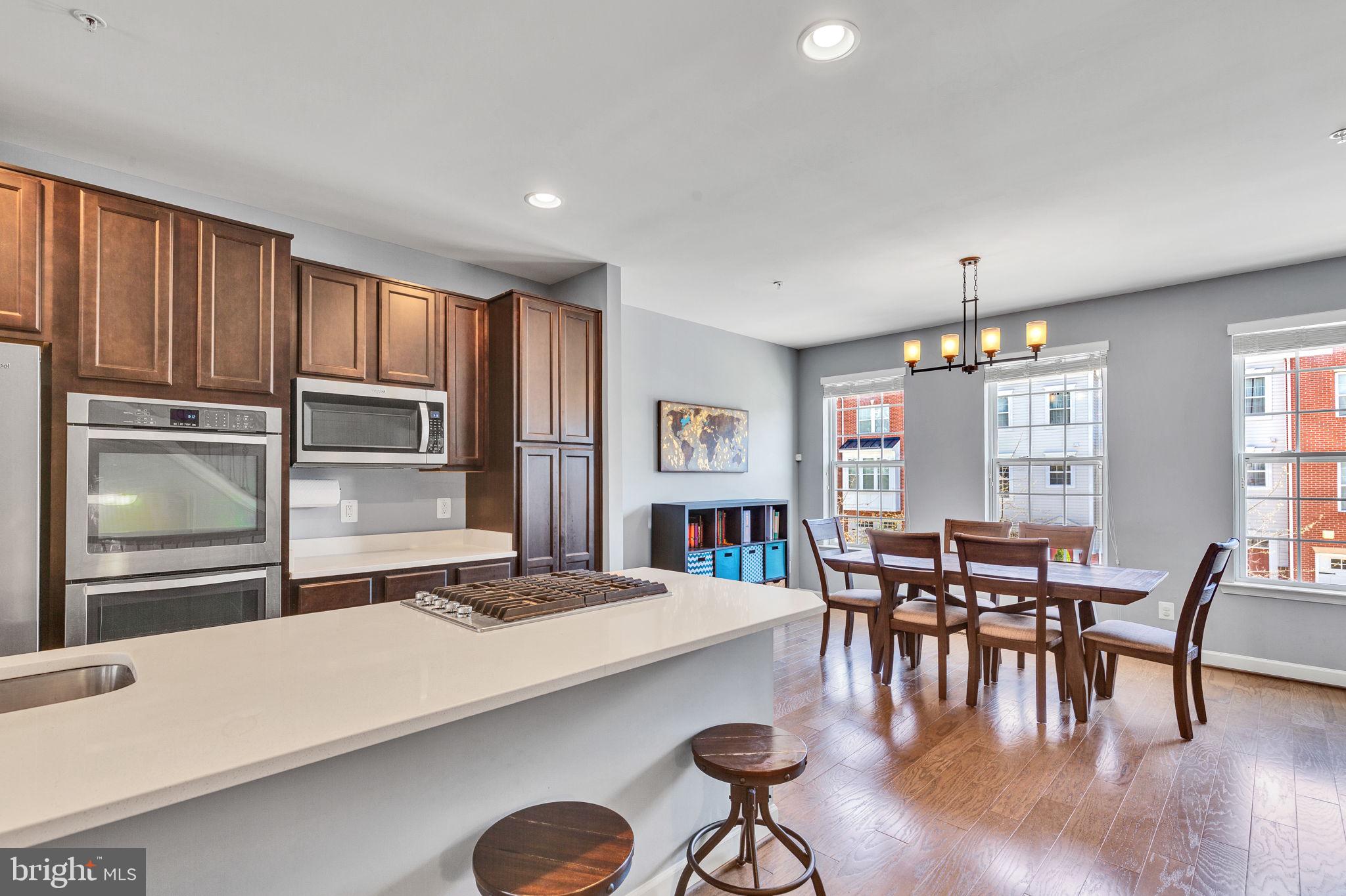 CREEKSTONE VILLAGE - Residential