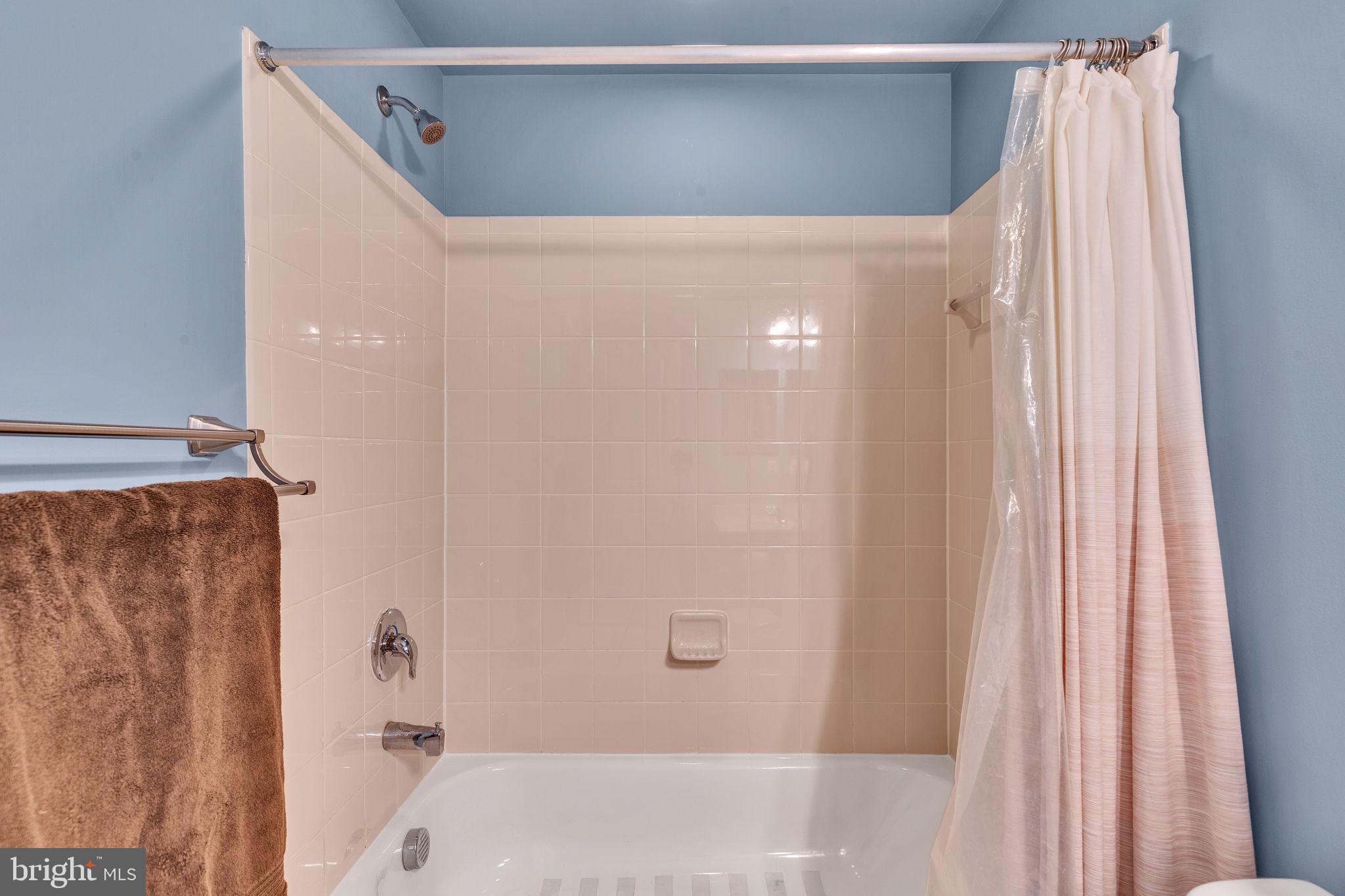 CREEKSTONE VILLAGE - Residential