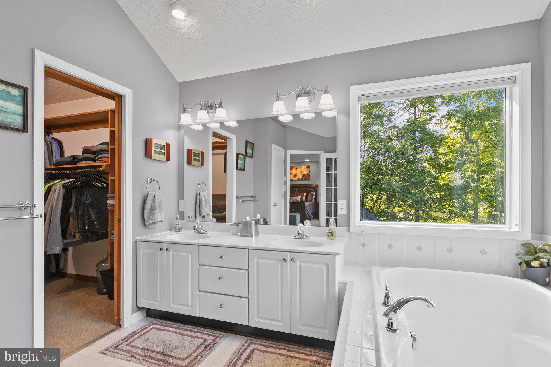 GREENVIEW WEST - Residential