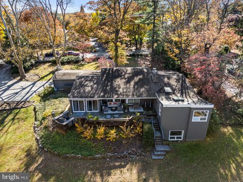 1424 FLAT ROCK ROAD PENN VALLEY PA 19072