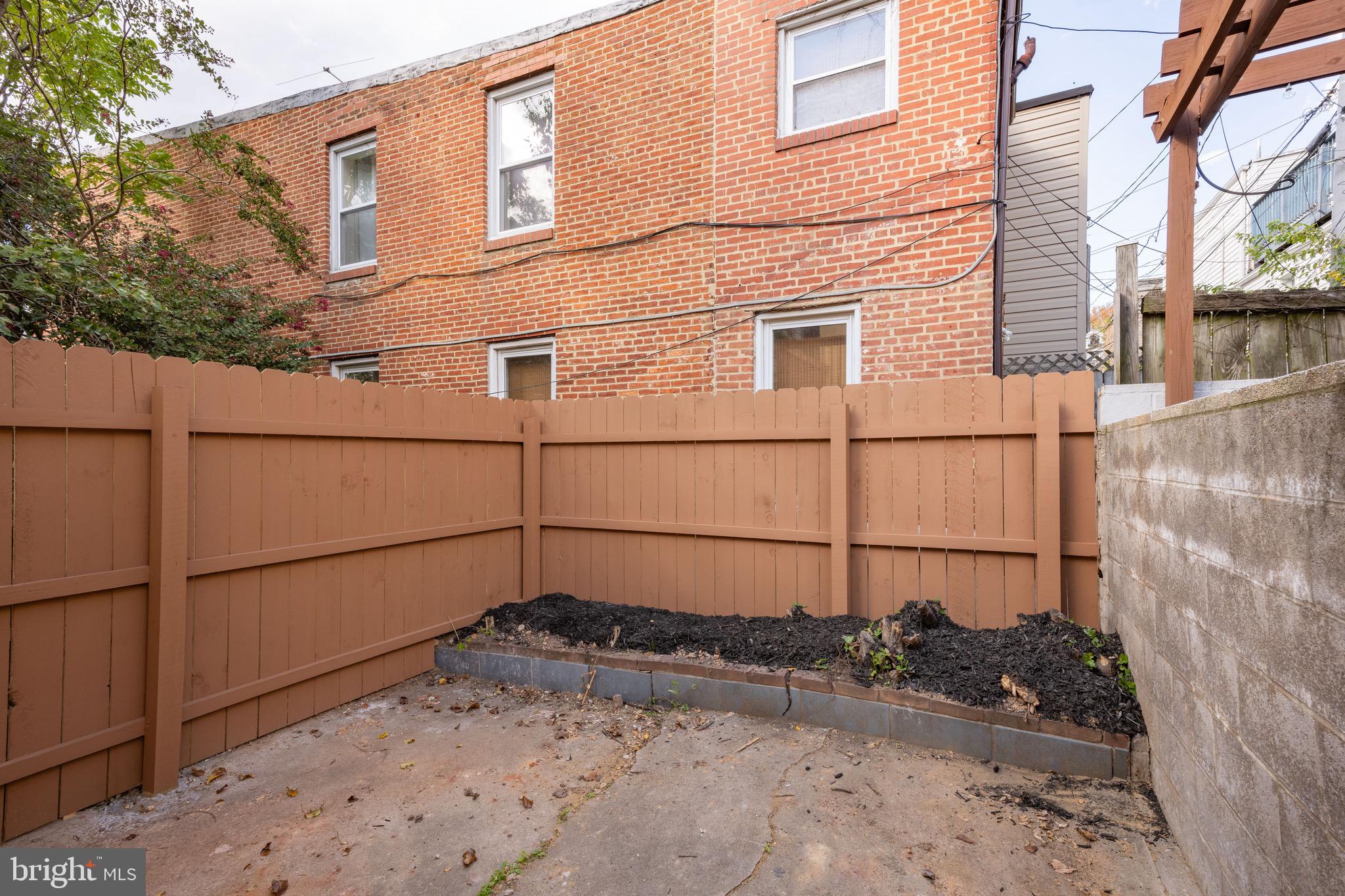 UPPER FELLS POINT - Residential