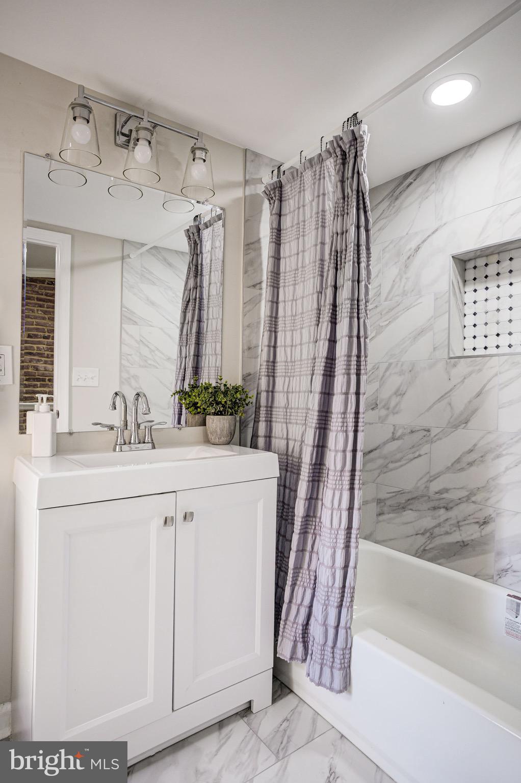 UPPER FELLS POINT - Residential