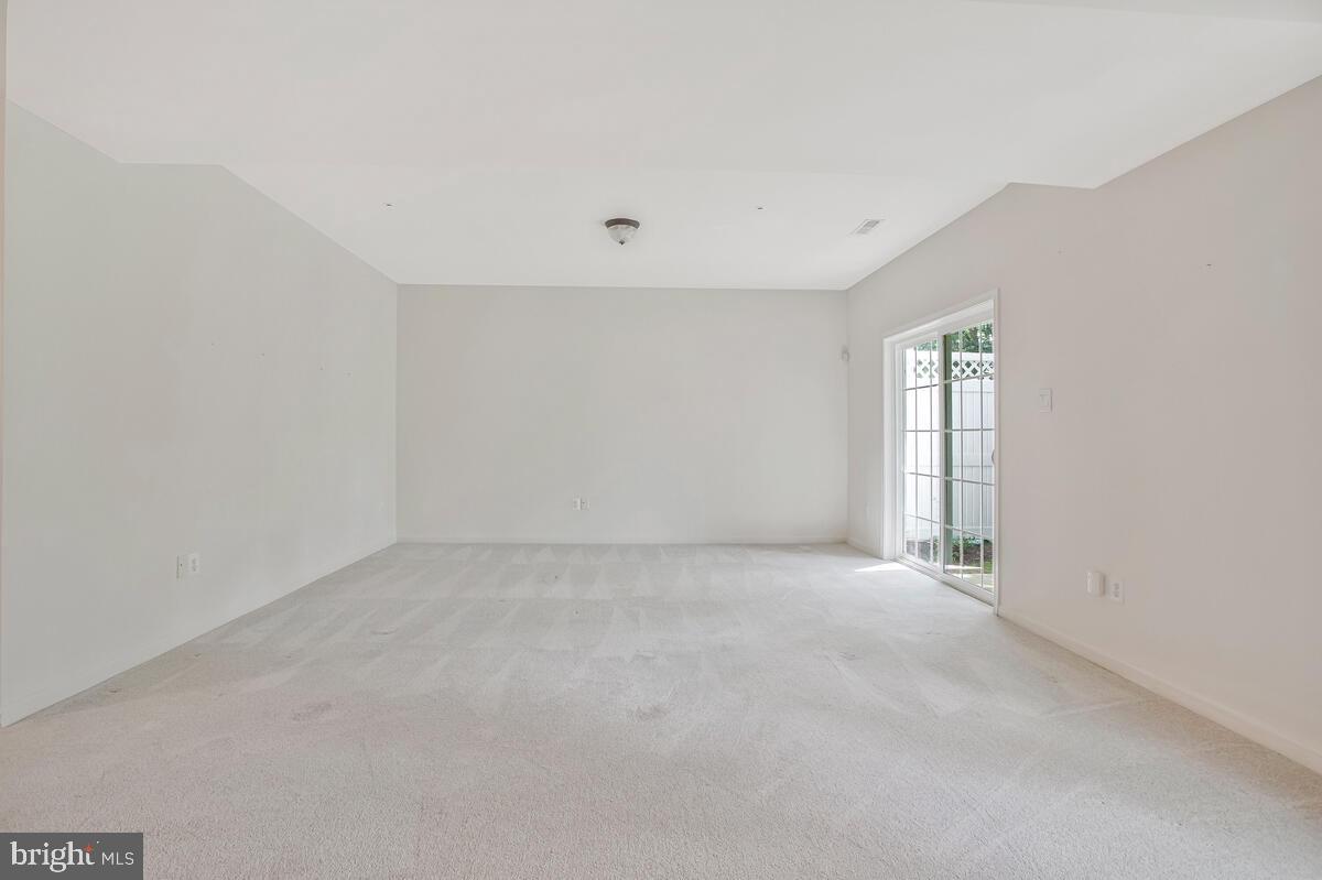 SNOWDEN OVERLOOK - Residential