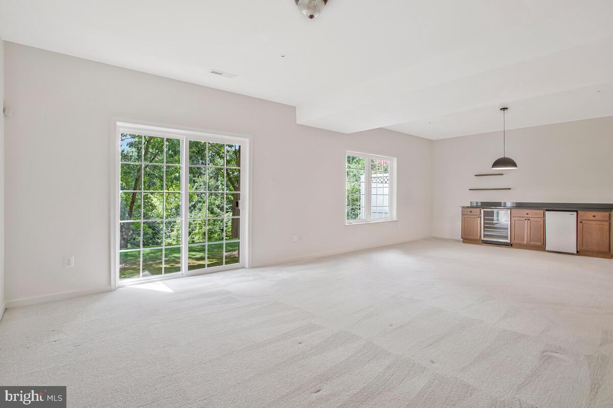 SNOWDEN OVERLOOK - Residential