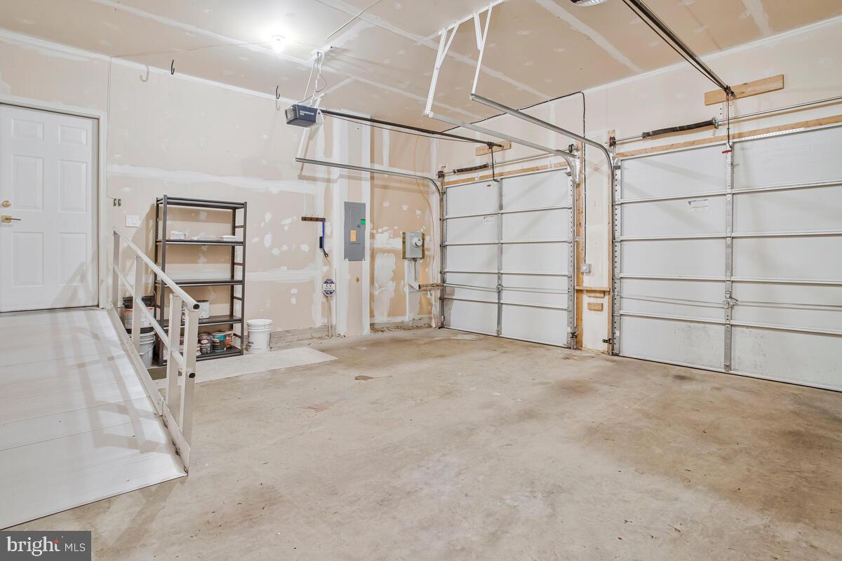 SNOWDEN OVERLOOK - Residential