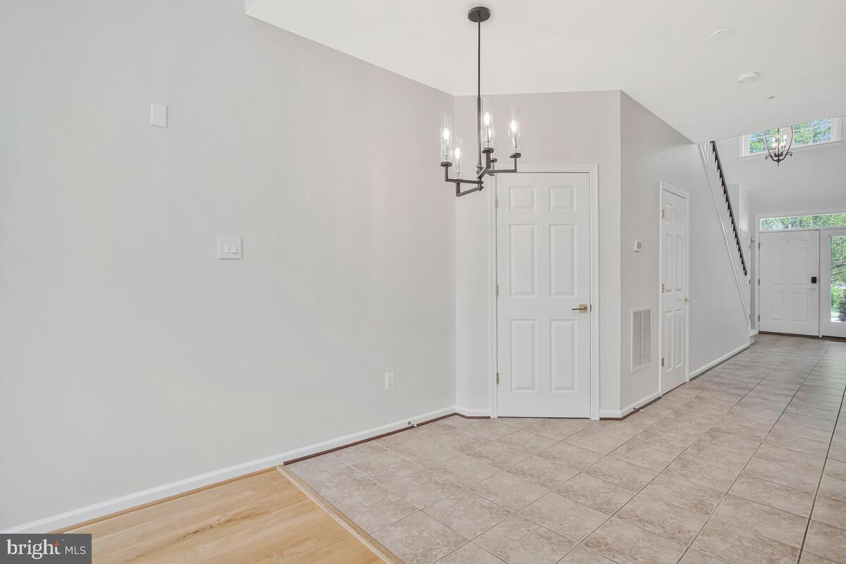 SNOWDEN OVERLOOK - Residential