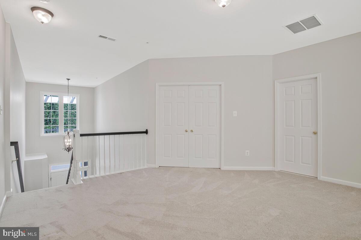 SNOWDEN OVERLOOK - Residential