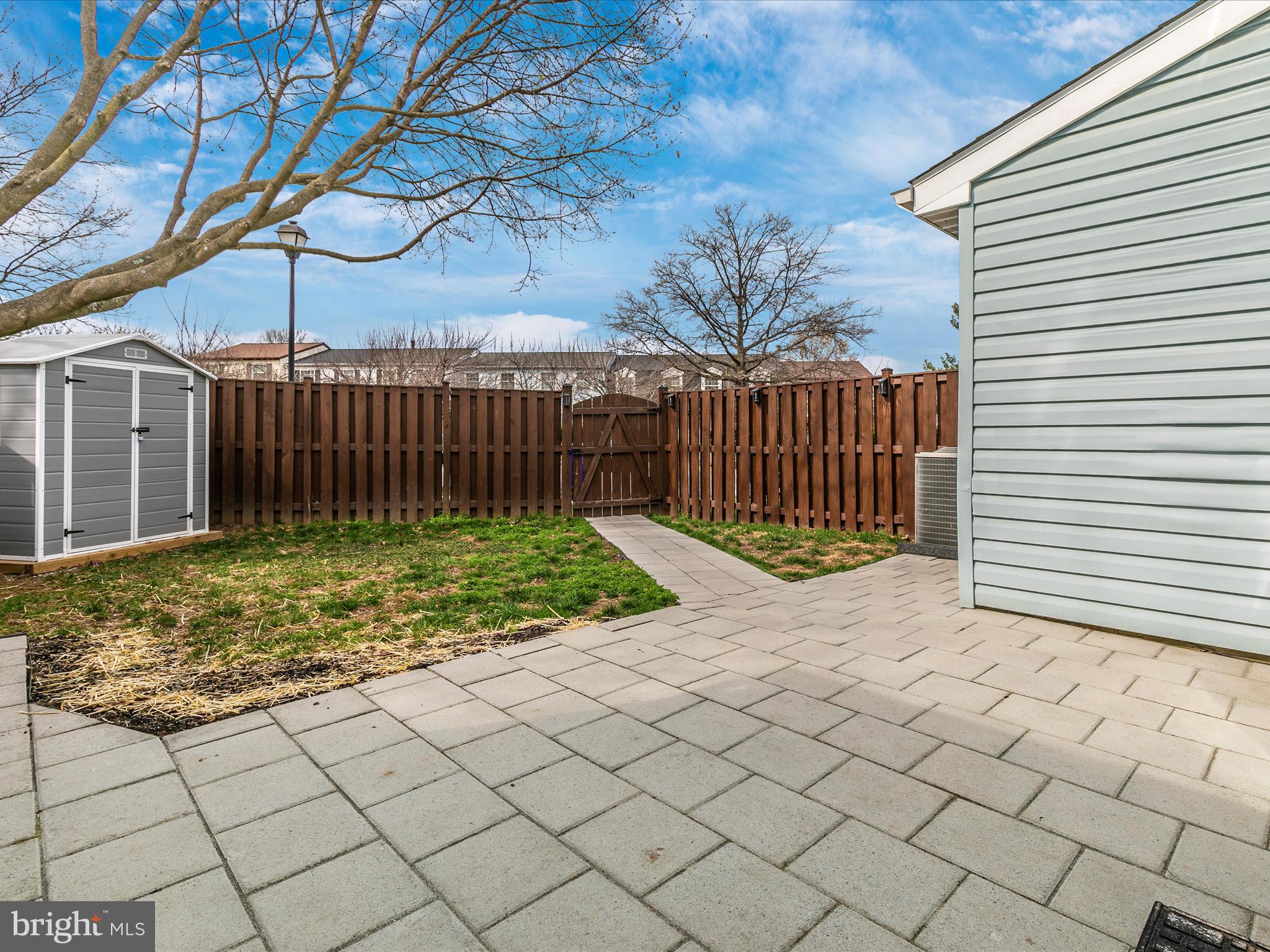 MOUNTAIN VILLAGE - Residential