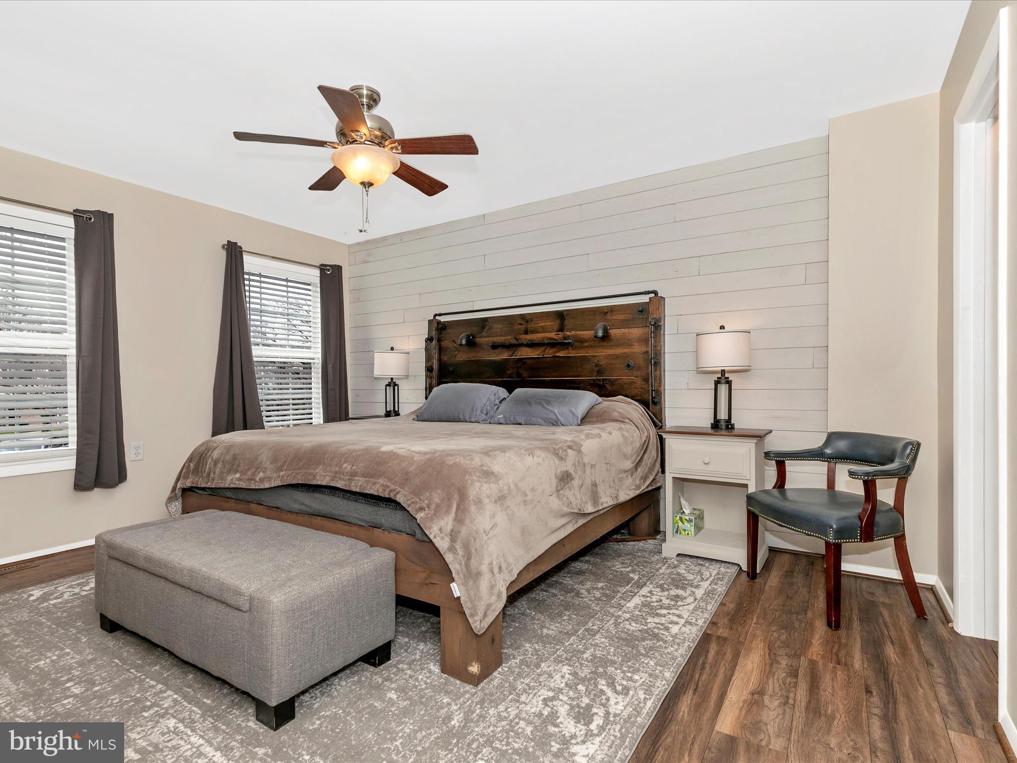 MOUNTAIN VILLAGE - Residential