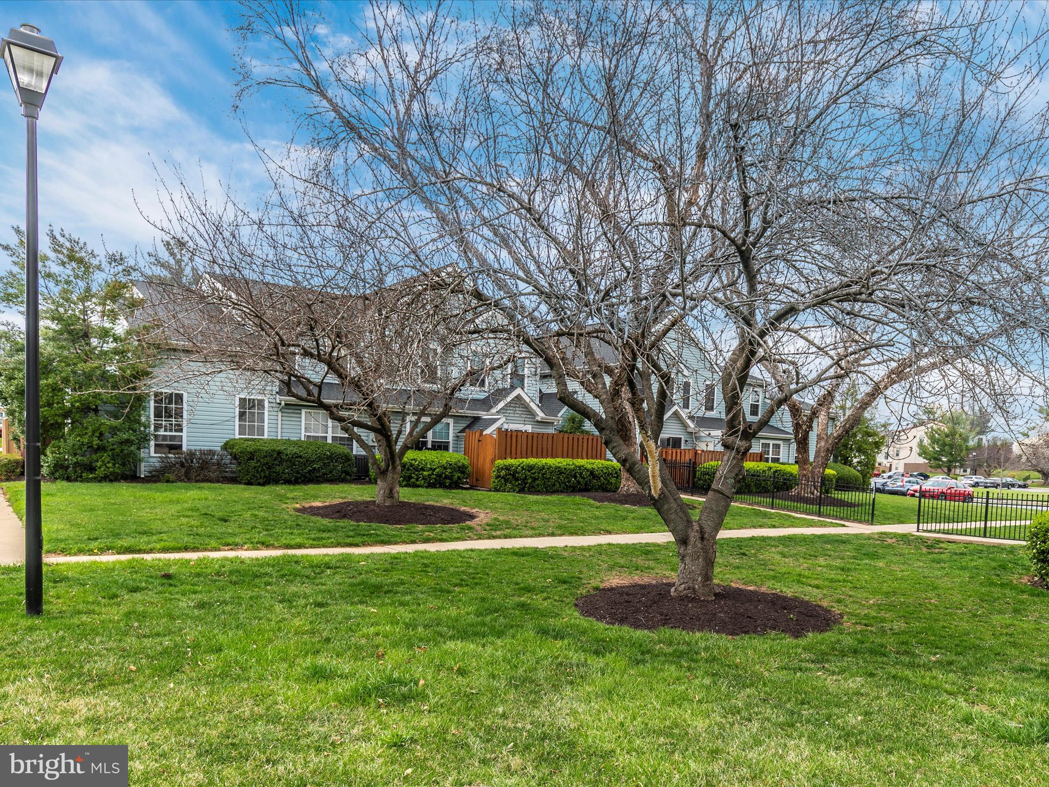 MOUNTAIN VILLAGE - Residential
