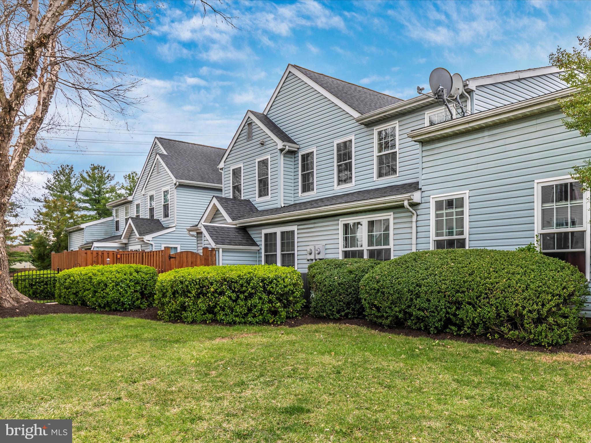 MOUNTAIN VILLAGE - Residential
